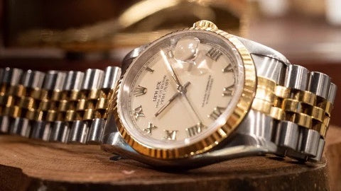 【今月の1本】中根啓太(管理部) アイボリー文字盤とローマンインデックスの組み合わせが上品な、90年初頭のロレックス『デイトジャスト』