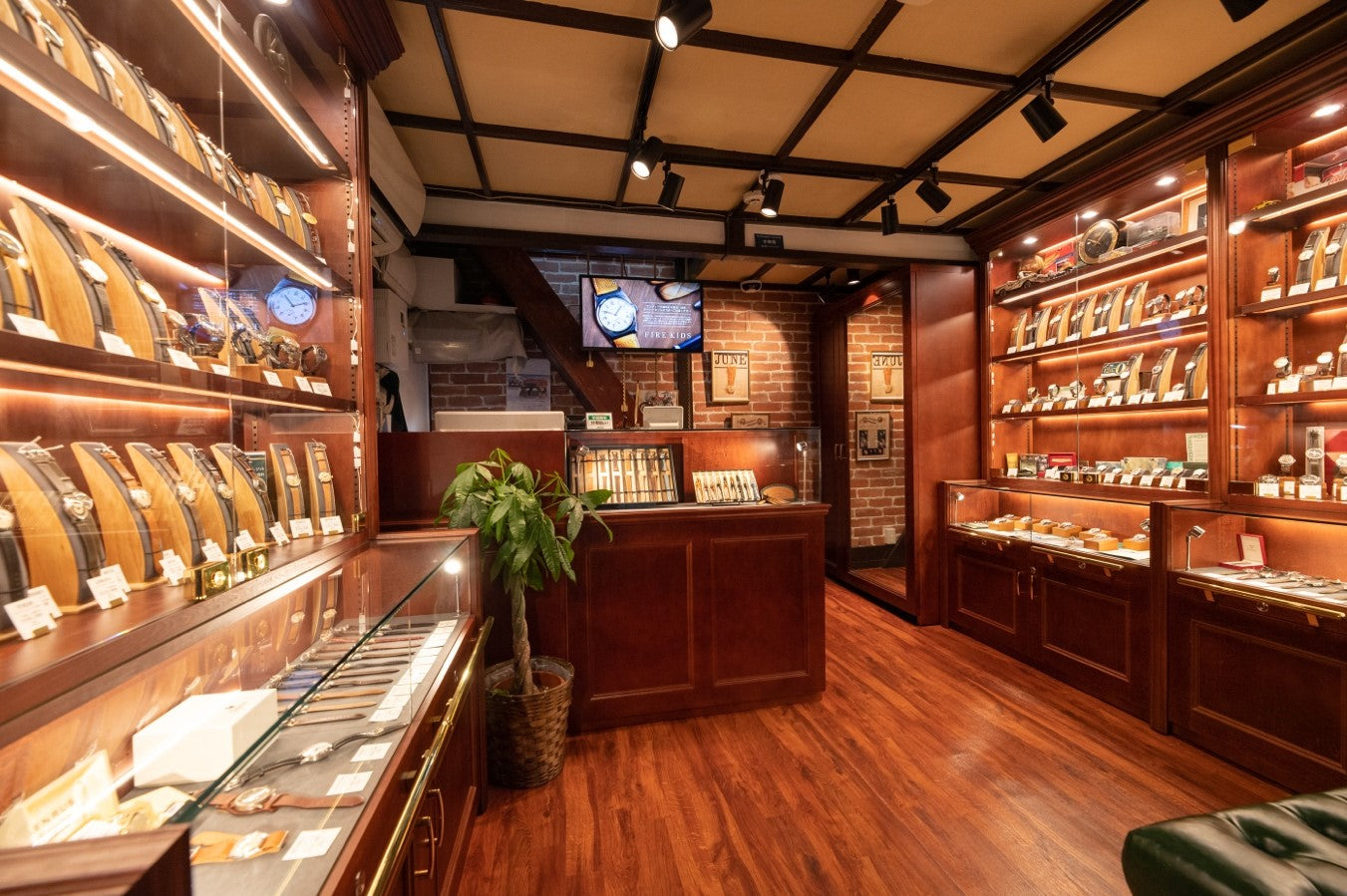 【インスタグラム・ライブ掲載7】2022.7.3 ファイアーキッズでもっとも古い1920年代製!リューズのない腕時計、ハーウッド