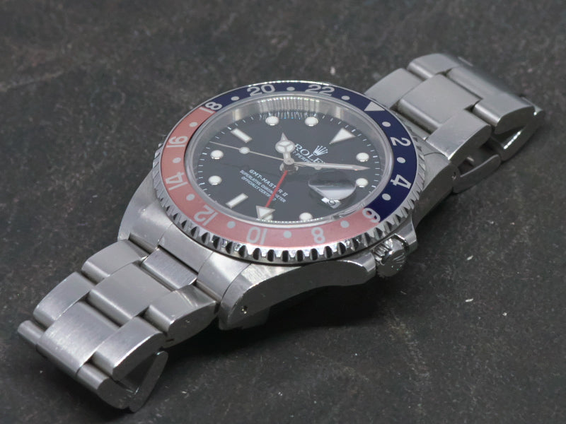 ロレックスの魅力はオイスターケースにあり