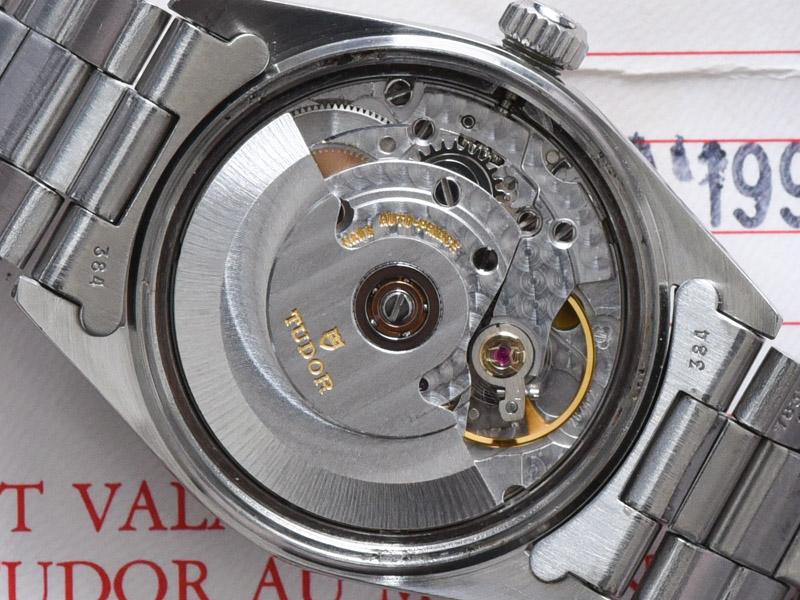 ムーブメントとの組み合わせを愉しめるのも、アンティークウォッチならでは