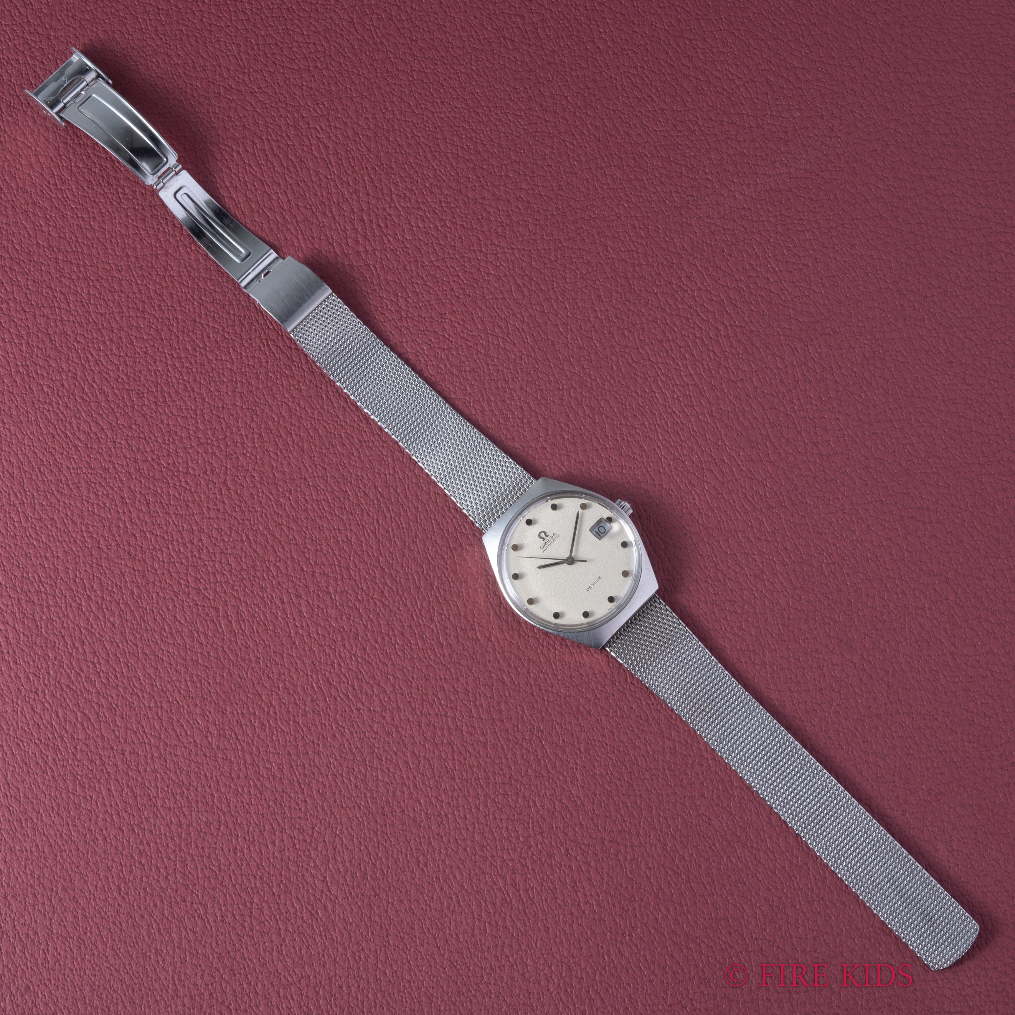 オメガ デ・ヴィル 自動巻き ドットインデックス 1969年製 Cal.1002 ワンピースケース