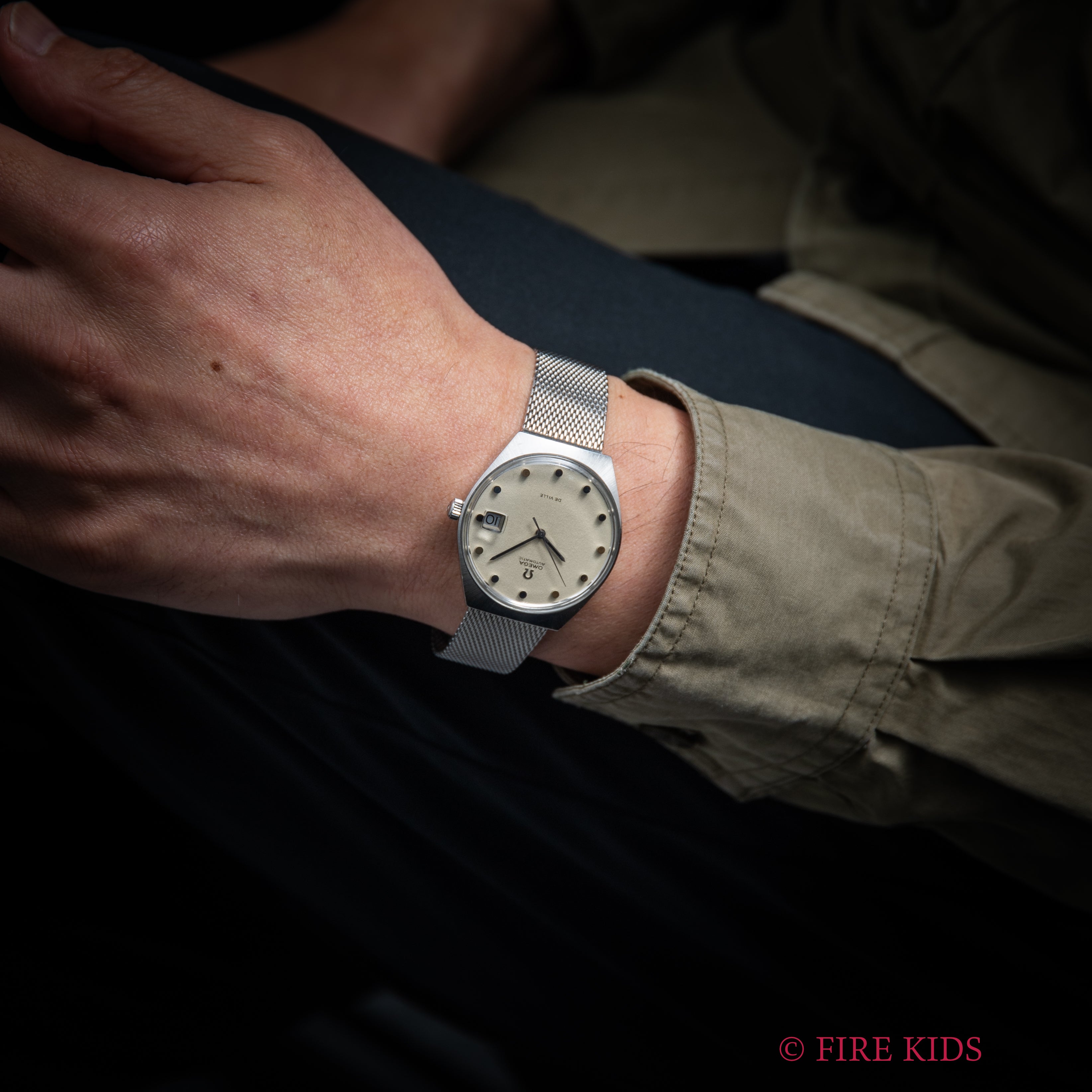 オメガ デ・ヴィル 自動巻き ドットインデックス 1969年製 Cal.1002 ワンピースケース