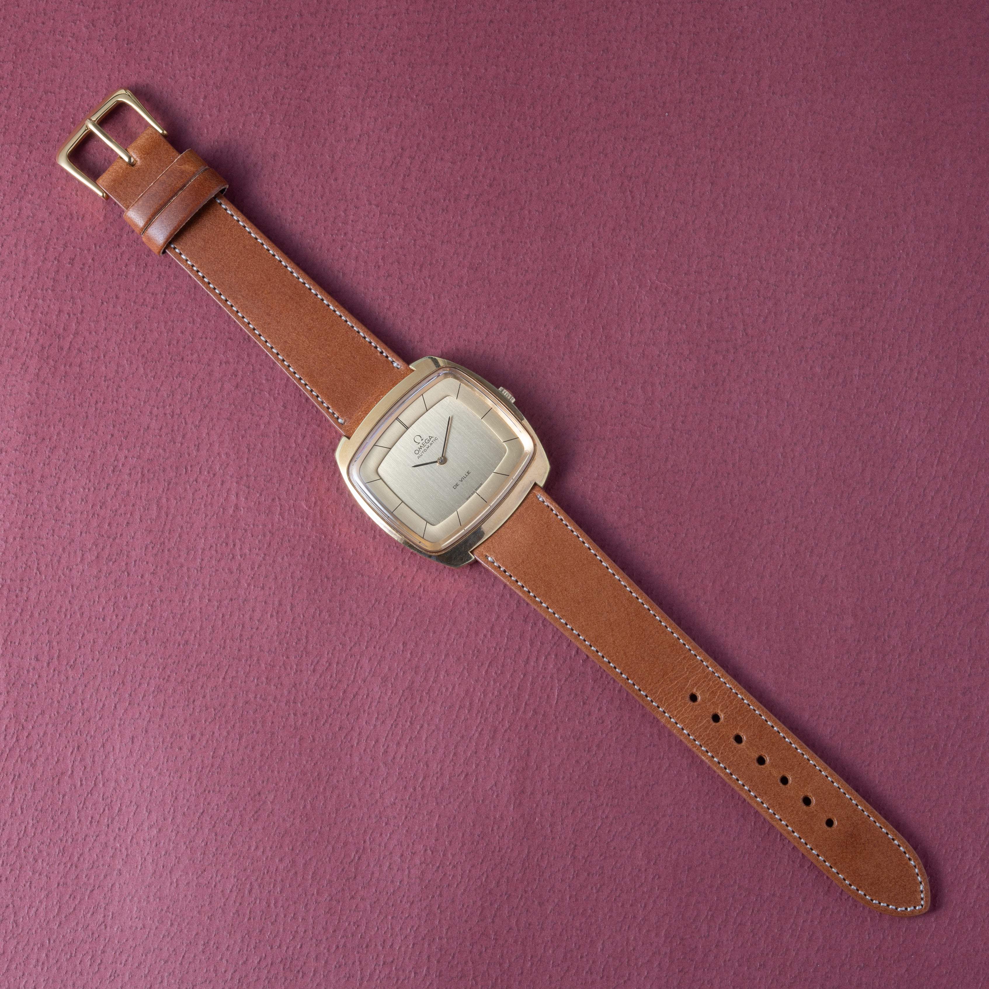 オメガ デ・ヴィル TVスクリーン 1973年製 Ref.1510051 金張り