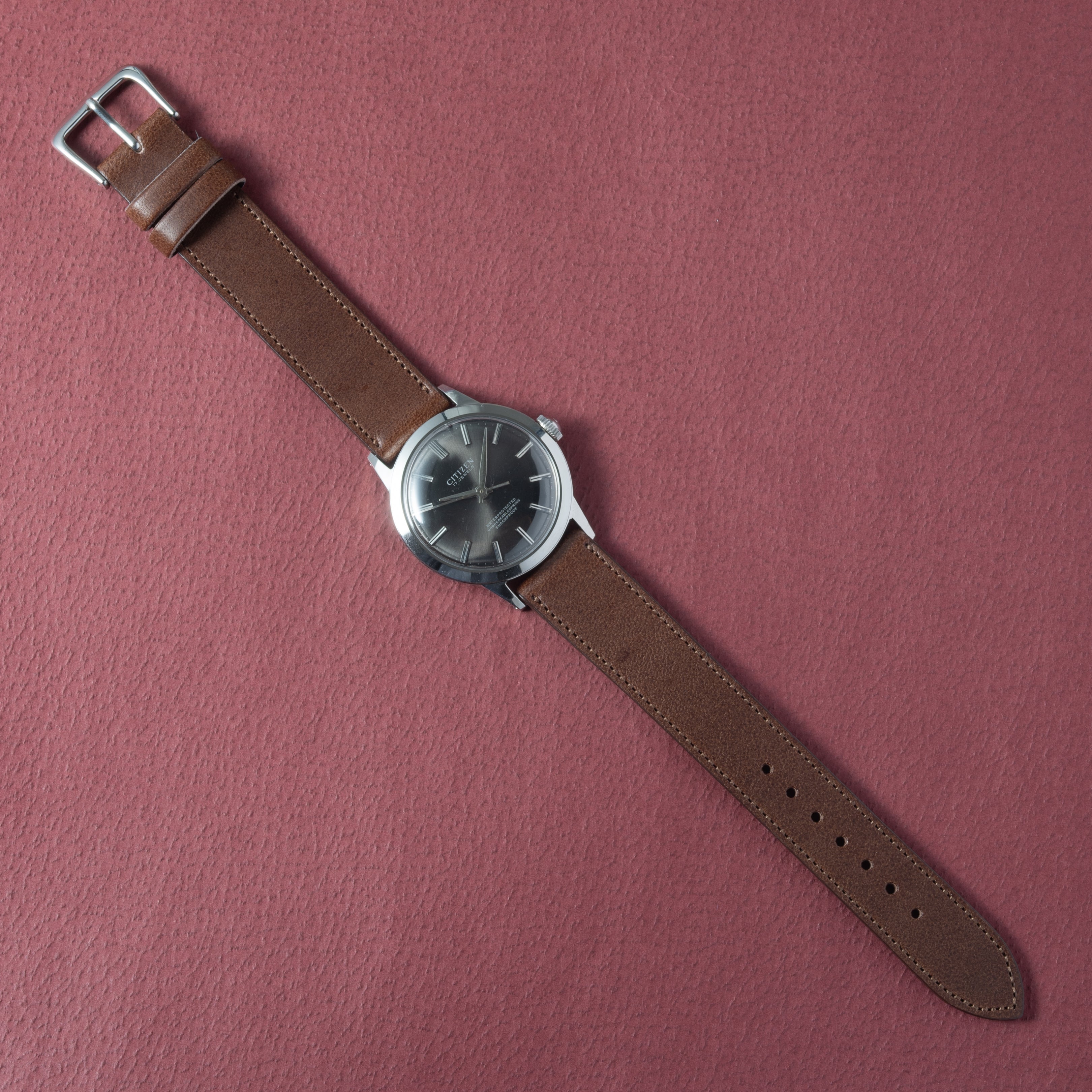 シチズン 輸出モデル 防水ラウンドケース 1969年製 Ref.4-020189TA グレーダイヤル 手巻き