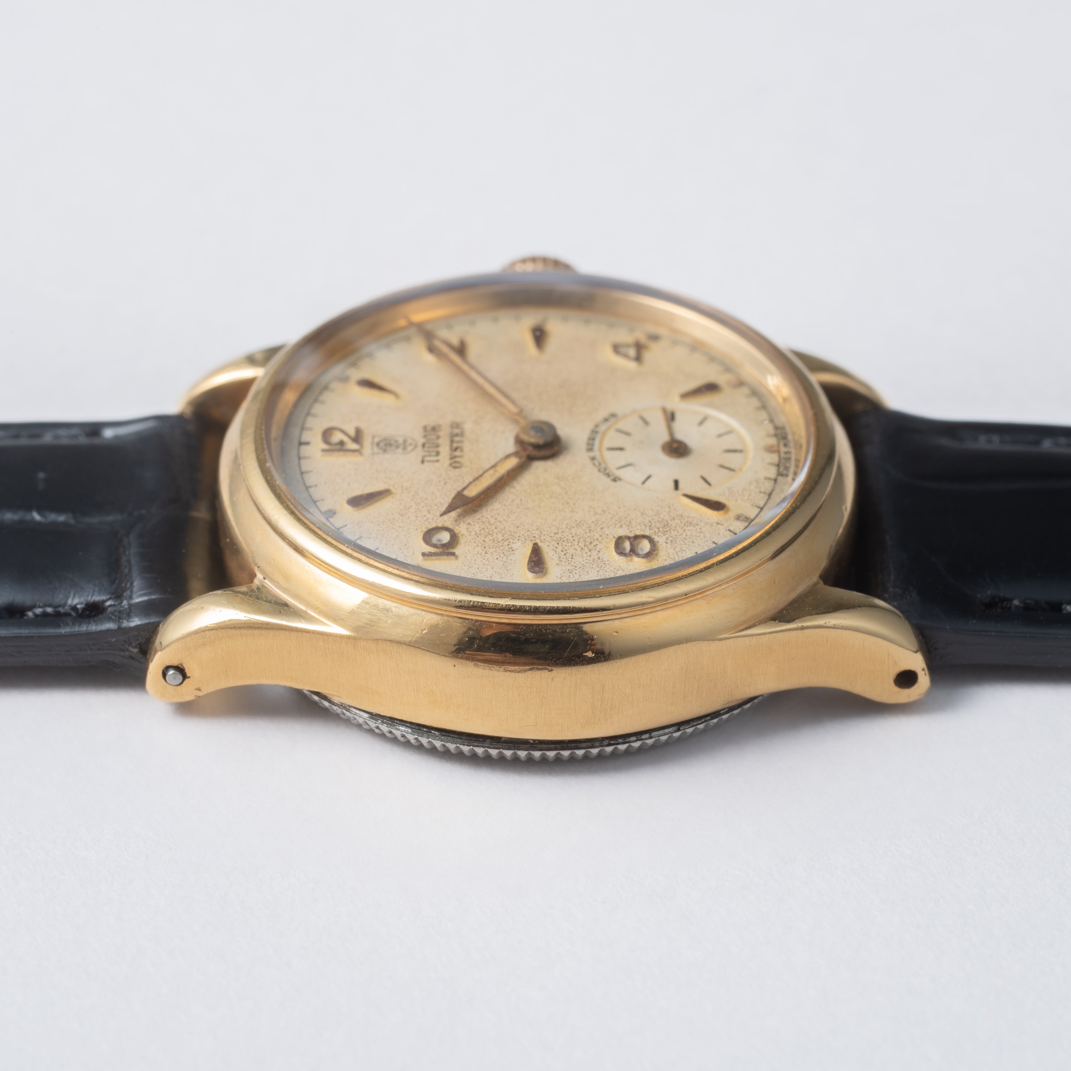 チューダー 盾薔薇オイスター 1946年製 金張りケース スモールセコンド オリジナル飛びアラビアダイヤル