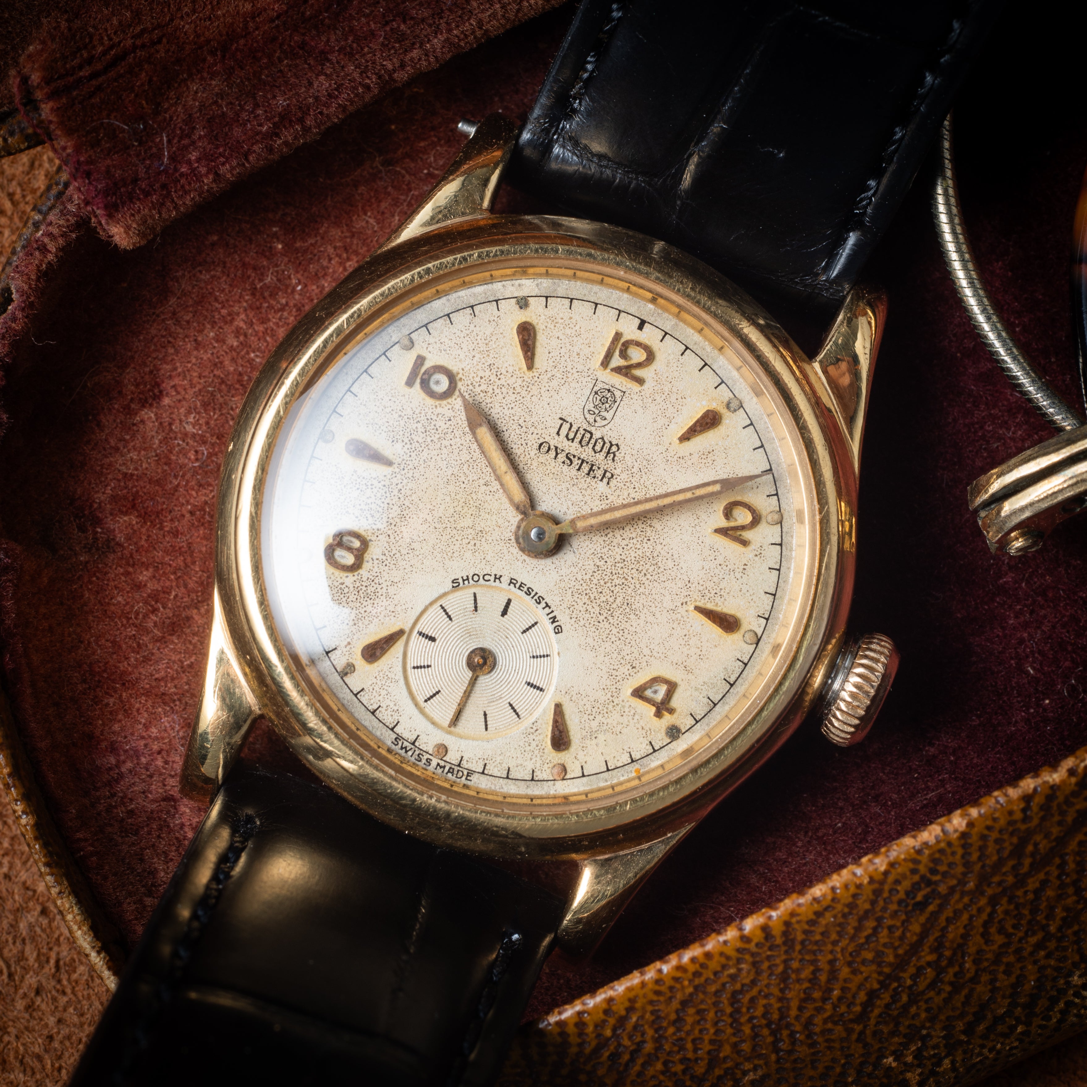 チューダー 盾薔薇オイスター 1946年製 金張りケース スモールセコンド オリジナル飛びアラビアダイヤル