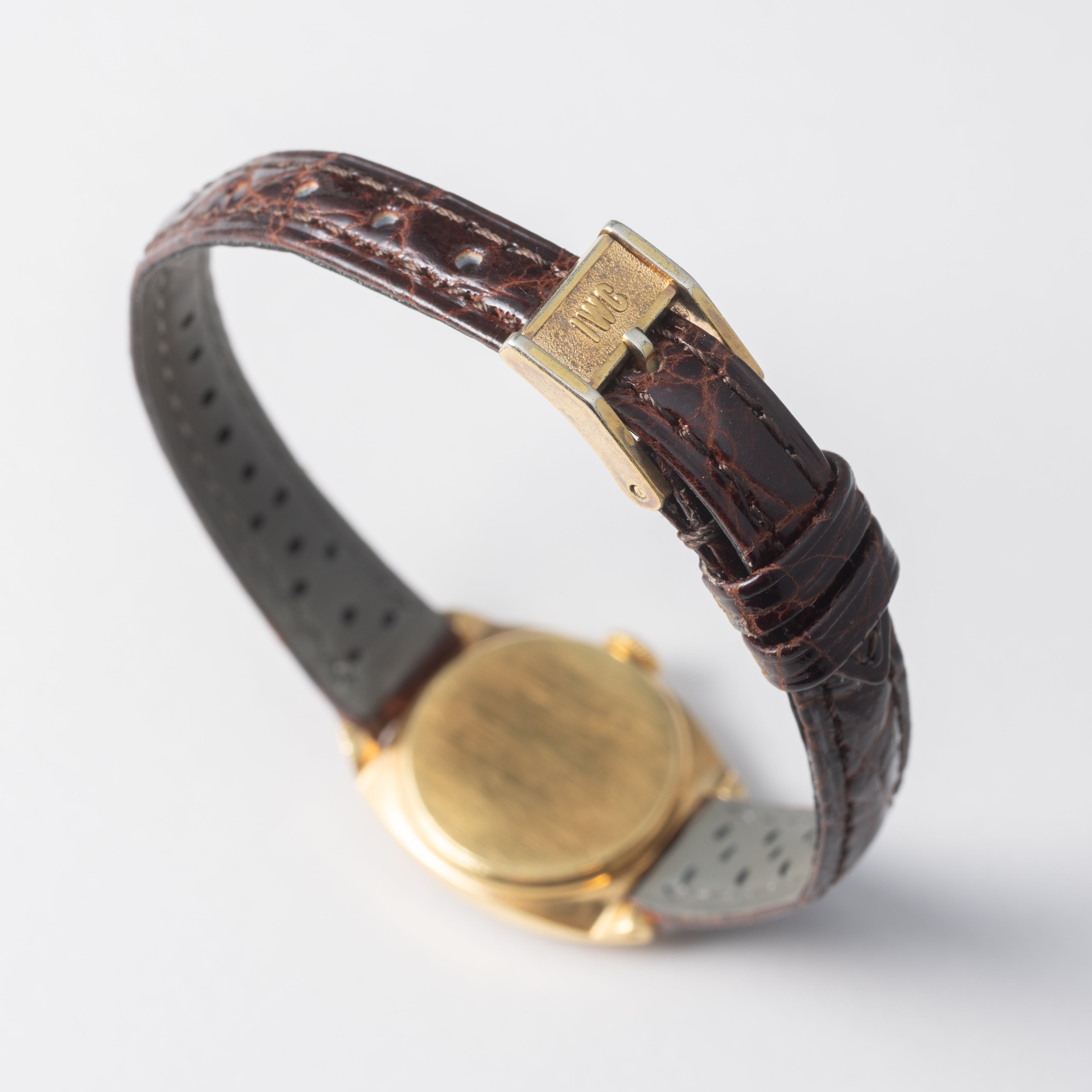 IWC レディース 18金無垢トノーケース 1967年製 手巻き Cal.41 純正尾錠付き