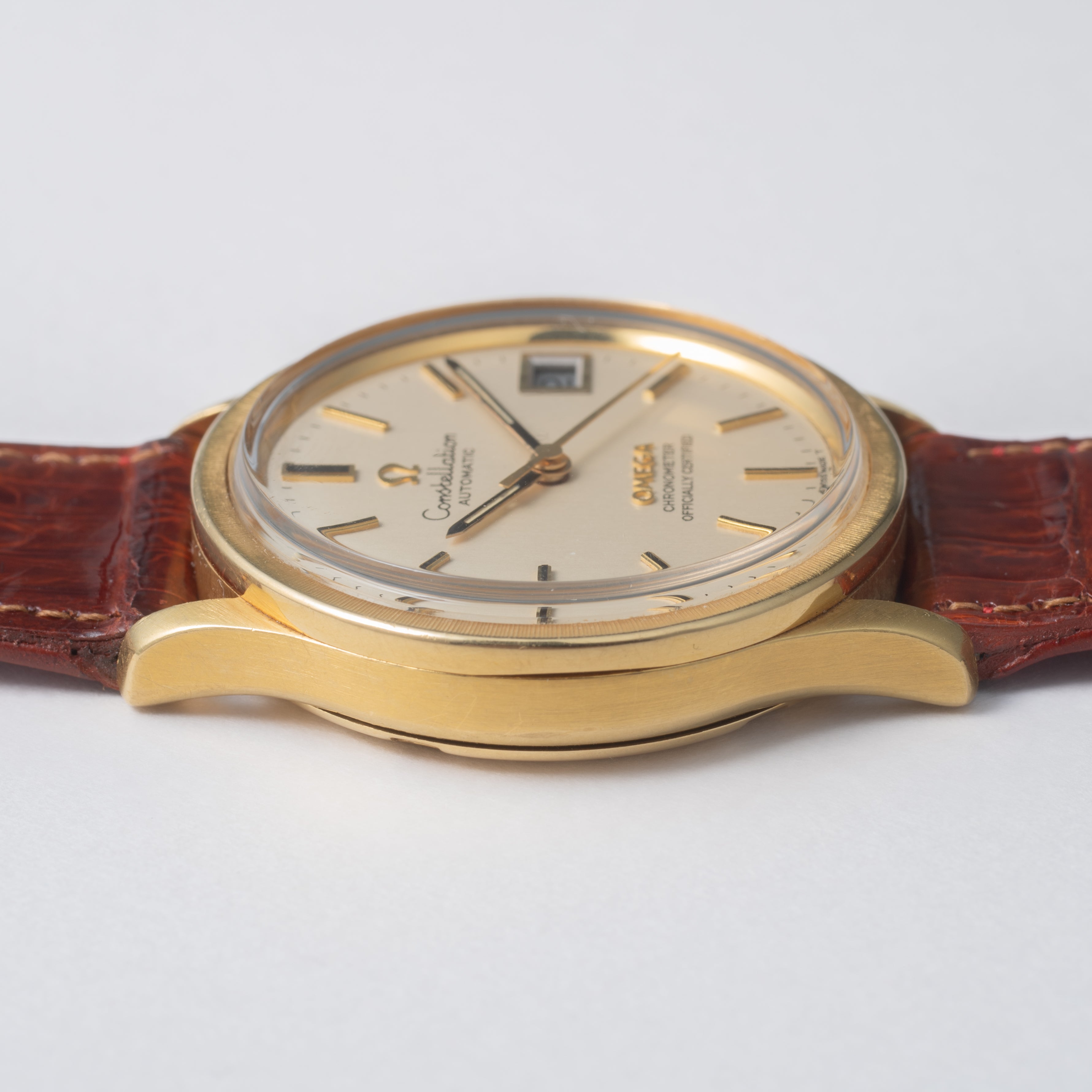 オメガ 18金無垢コンステレーション カラトラバケース 1969年製 Ref.166052