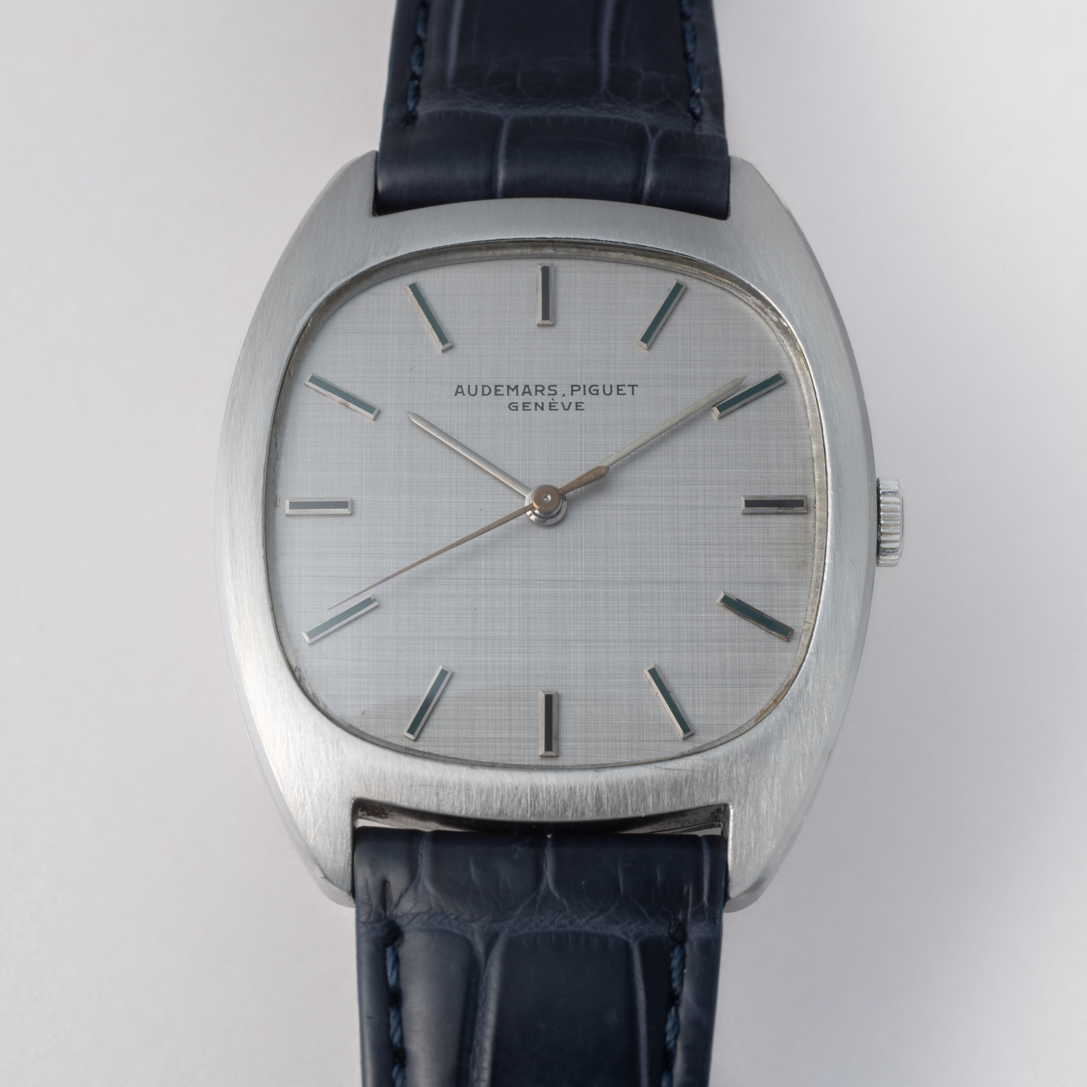 オーデマ・ピゲ Cラインケース ジェンタデザイン 手巻き Cal.K2002 1970年代製 ステンレスケース