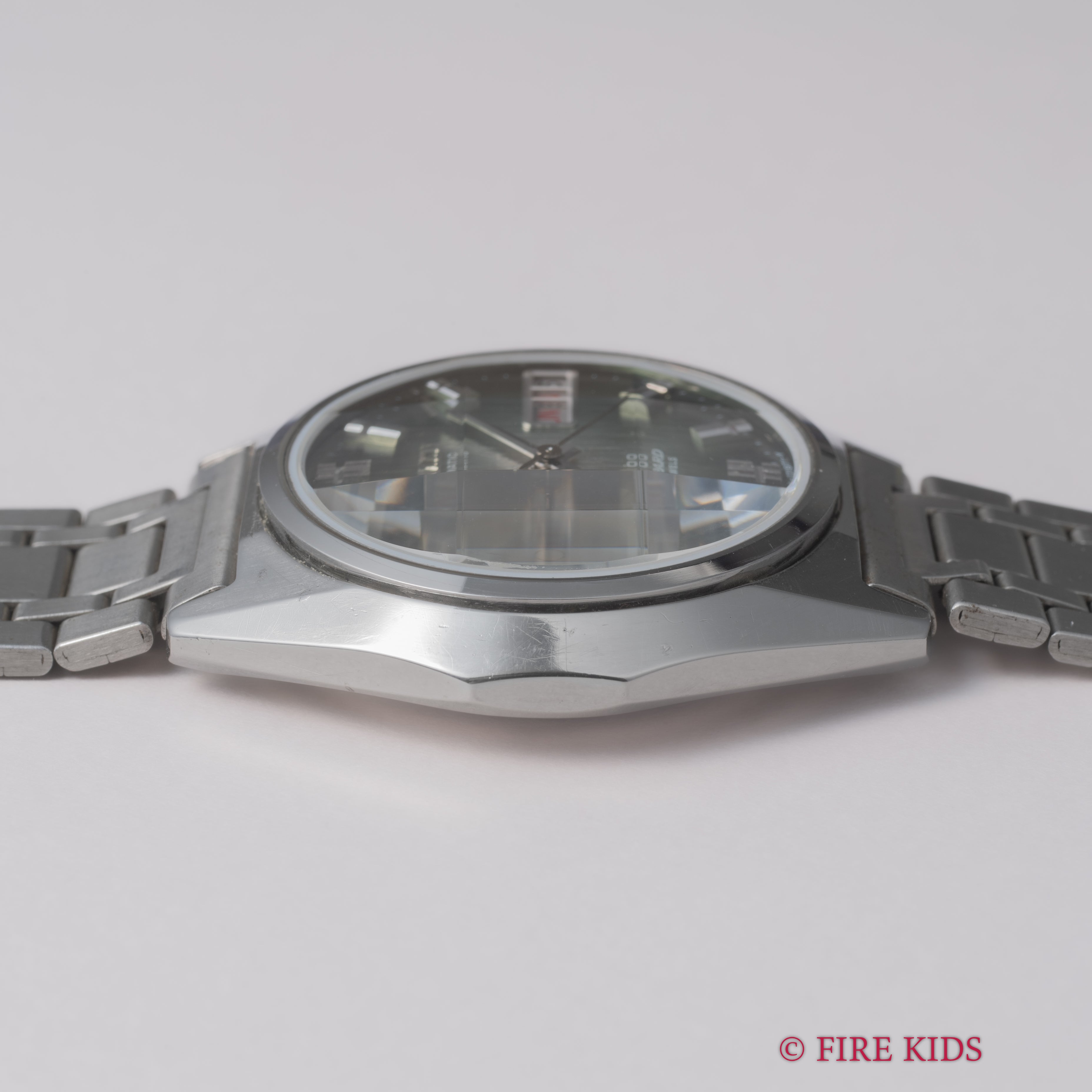 シチズン レオパール Ref.4-771184-Y 1974年製 グリーングラデーションダイヤル カットガラス 純正ブレス付き