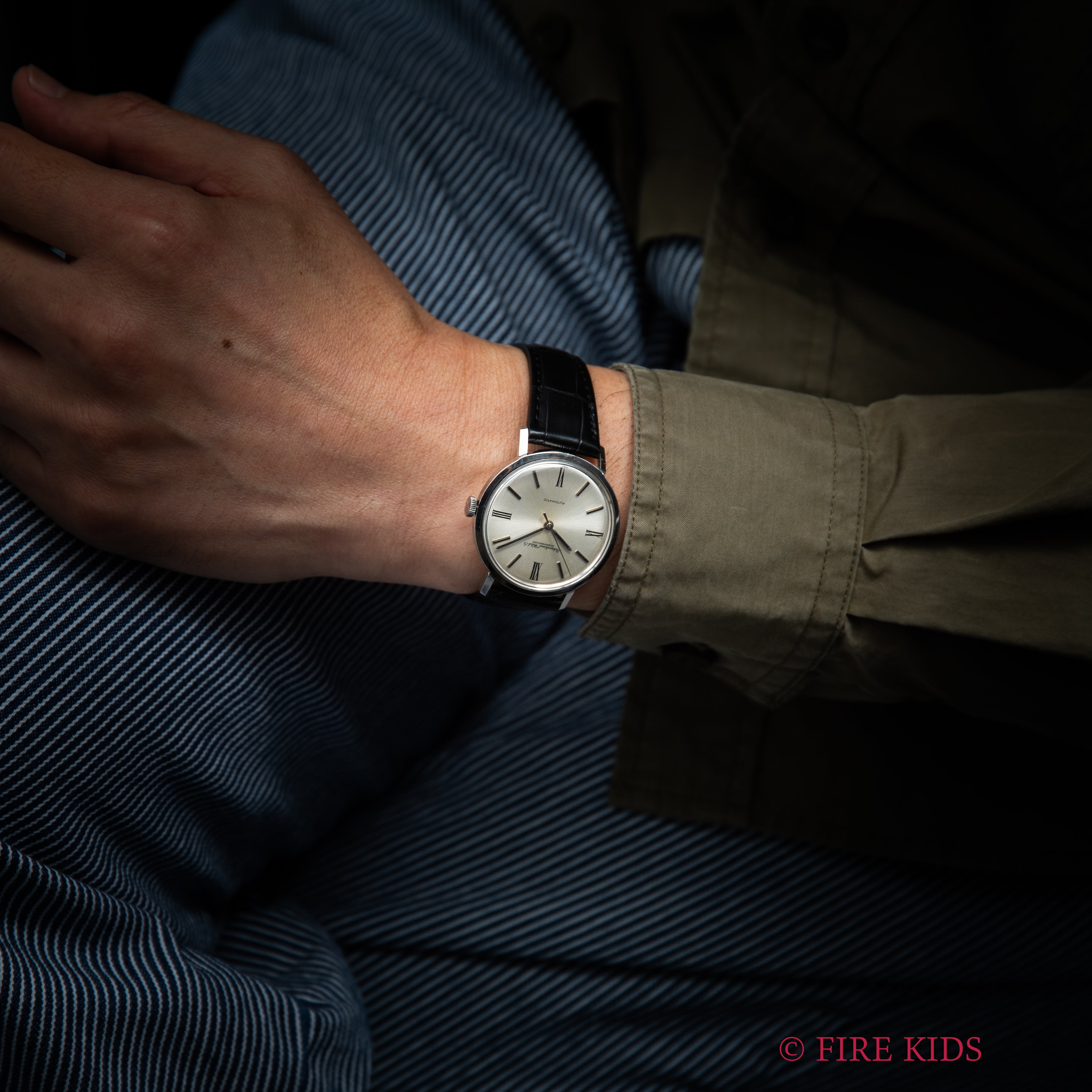 IWC 1964年製 ラウンドケース ペラトン式自動巻き Cal.854 飛びローマンダイヤル Ref.818A