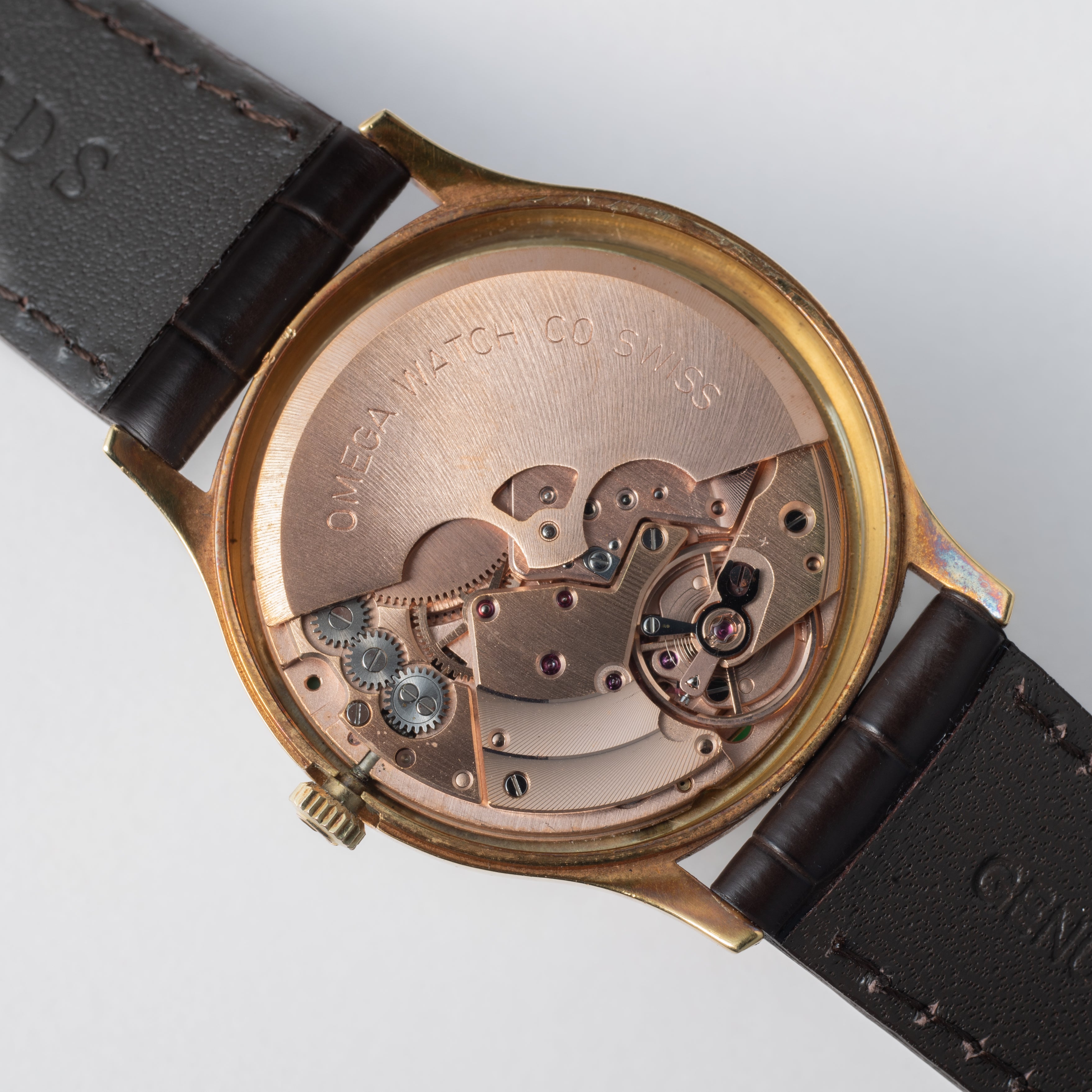 オメガ 18金無垢デ・ヴィル 1969年製 自動巻 オリジナル箱、純正尾錠付き