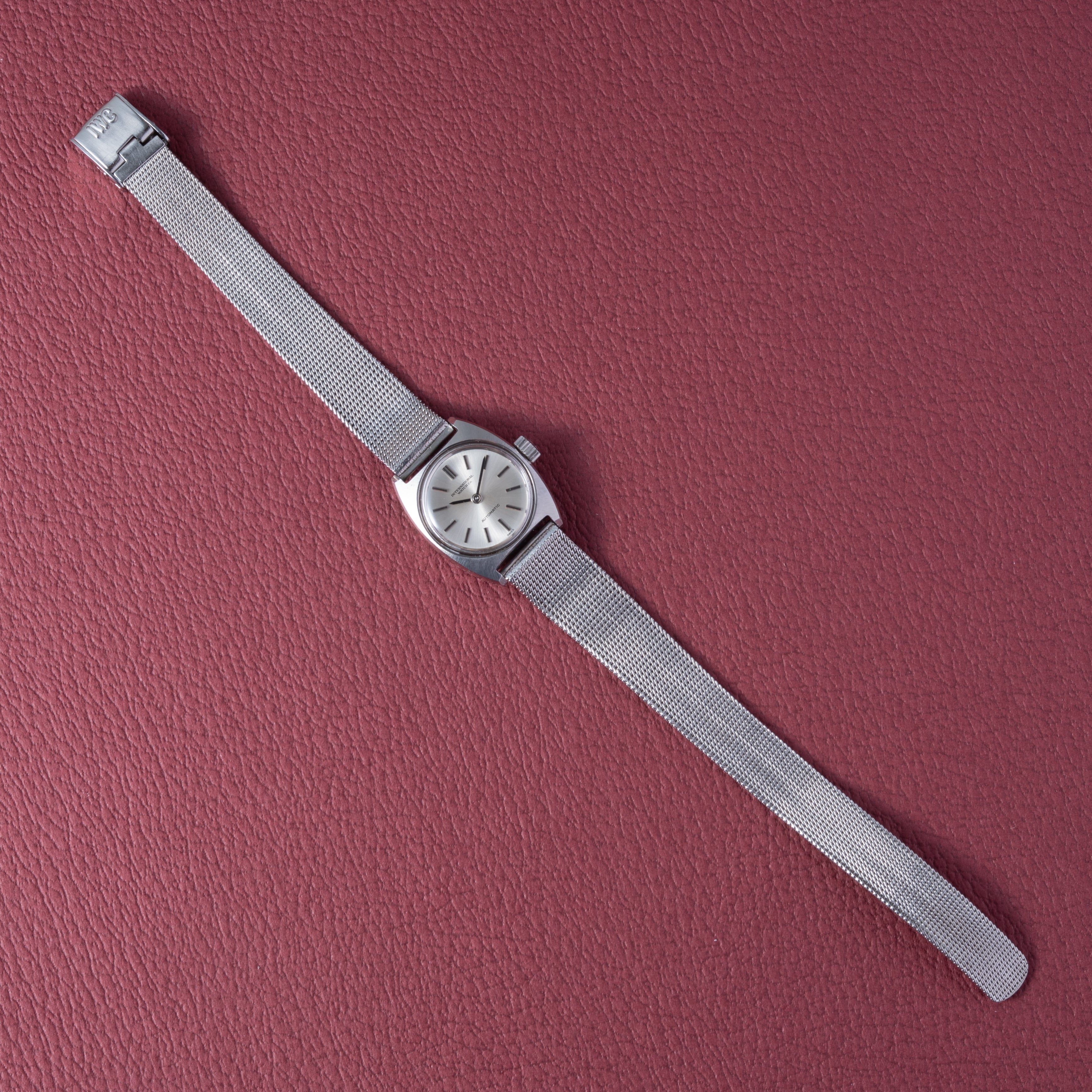 IWC レディース トノー型 1975年製 ペラトン式自動巻きCal.442 R2230A ステンレスメッシュブレス