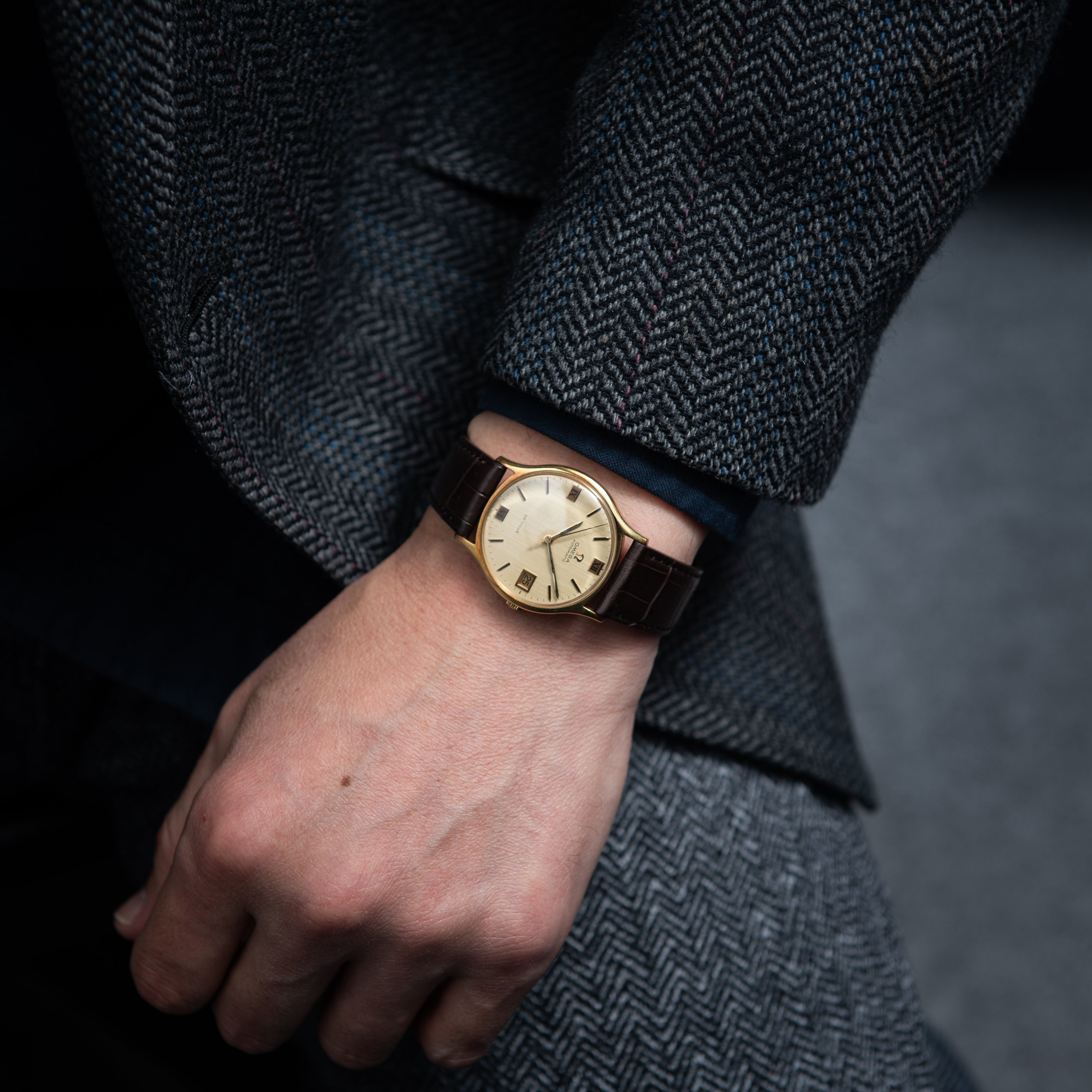 オメガ 18金無垢デ・ヴィル 1969年製 自動巻 オリジナル箱、純正尾錠付き