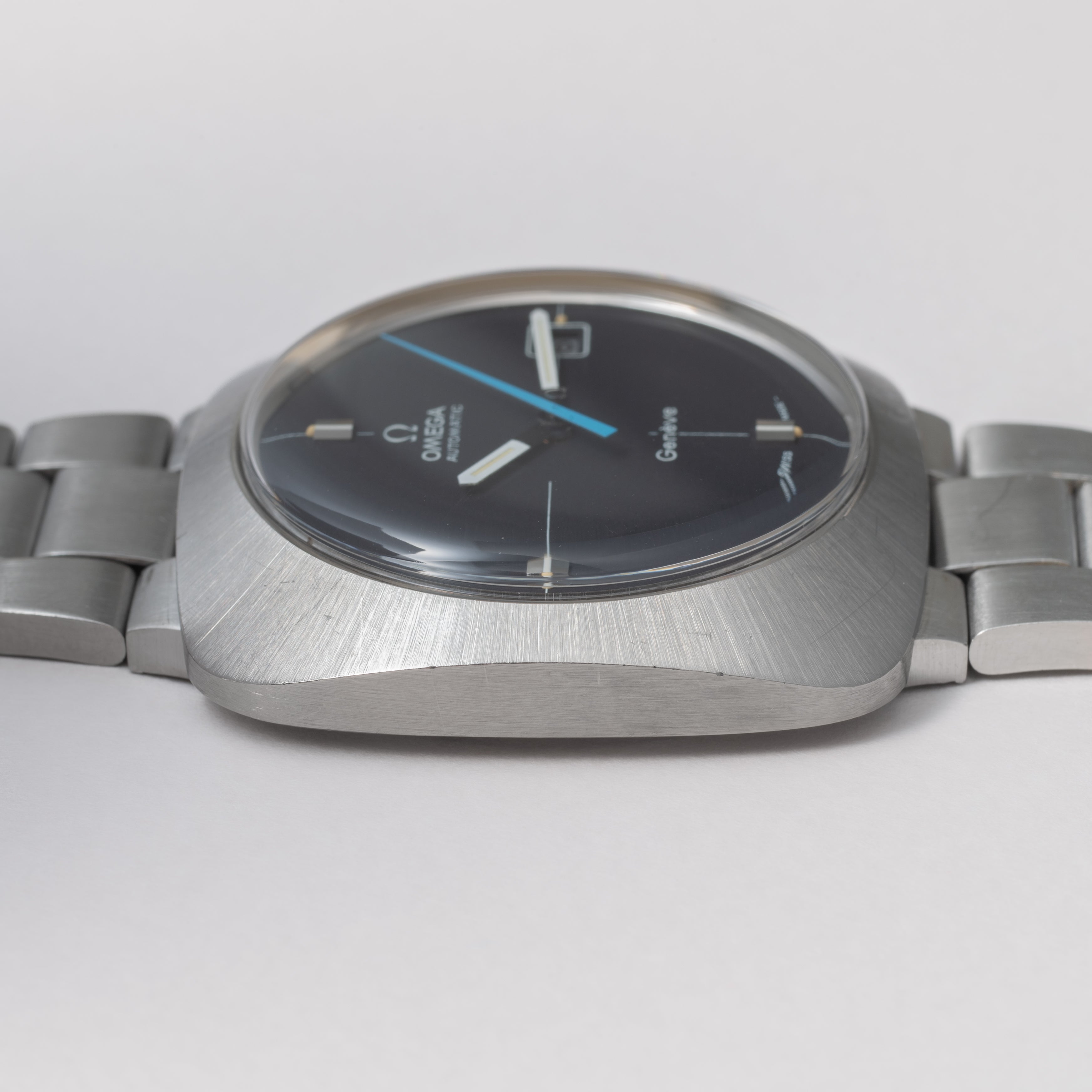 オメガ ジュネーブ 自動巻 1970年製/昭和45年製 Ref.166.081 純正ブレス付き ブルー秒針