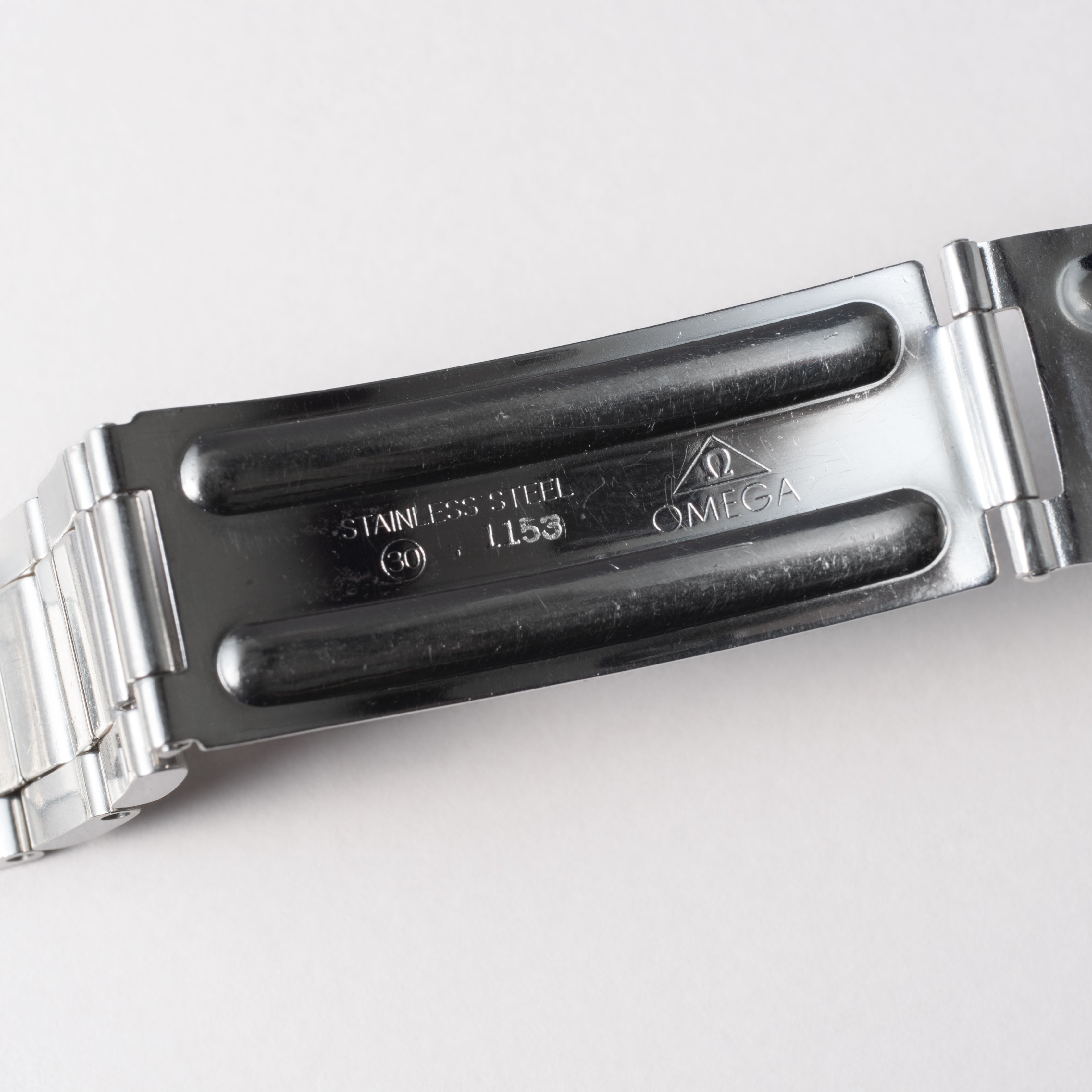 オメガ ジュネーブ 自動巻 1970年製/昭和45年製 Ref.166.081 純正ブレス付き ブルー秒針