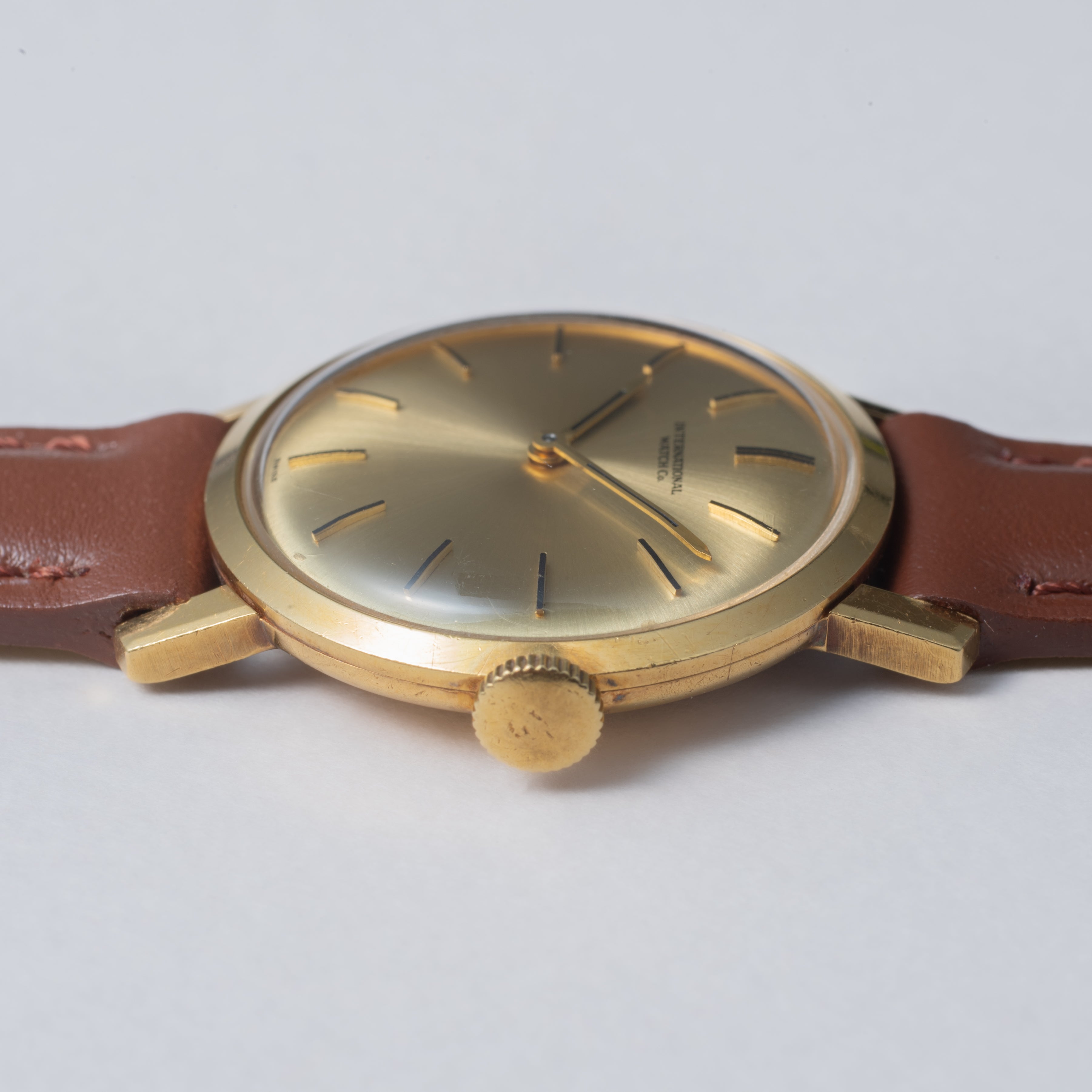 IWC レディース 18金無垢ラウンドケース 1979年製 手巻き Cal.412