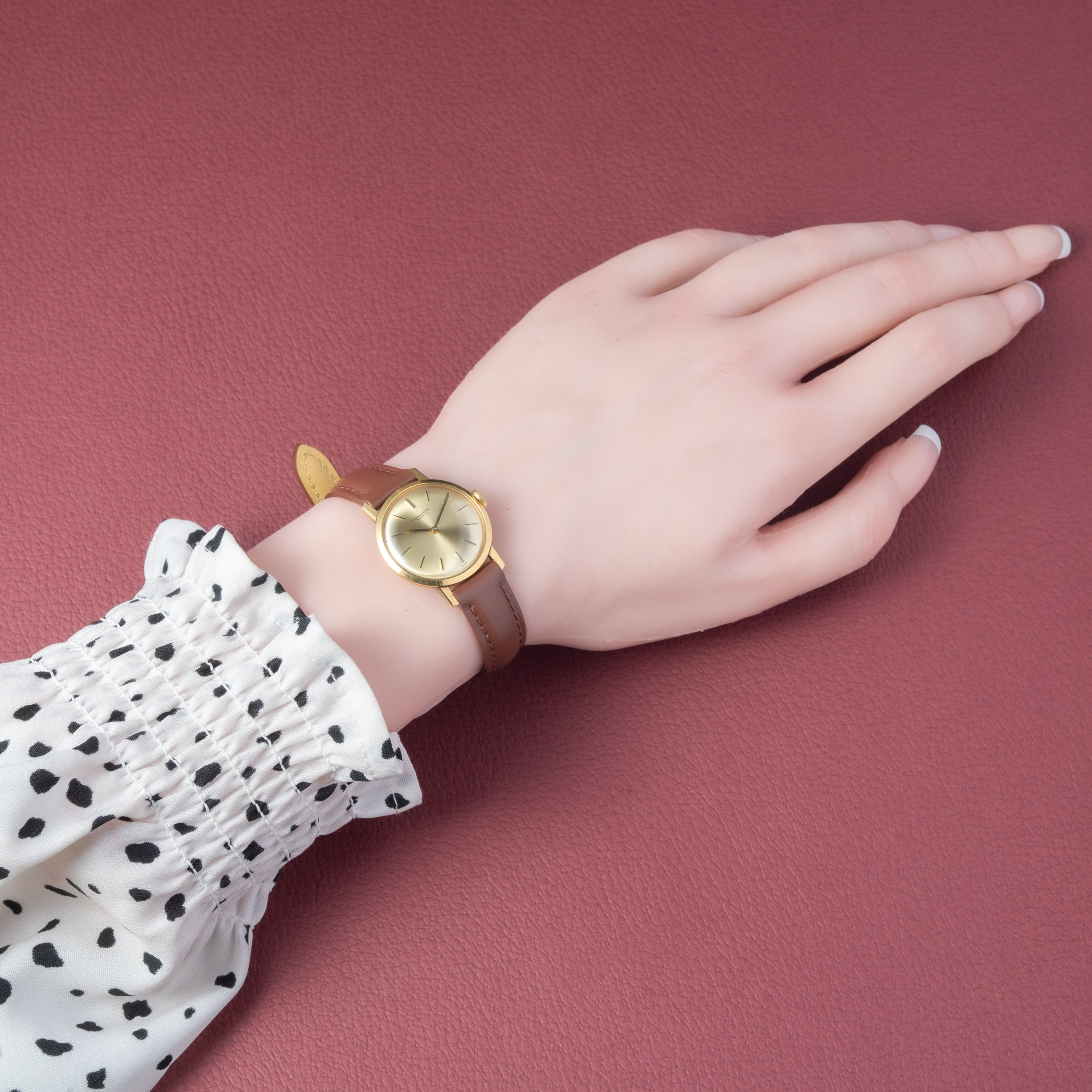 IWC レディース 18金無垢ラウンドケース 1979年製 手巻き Cal.412