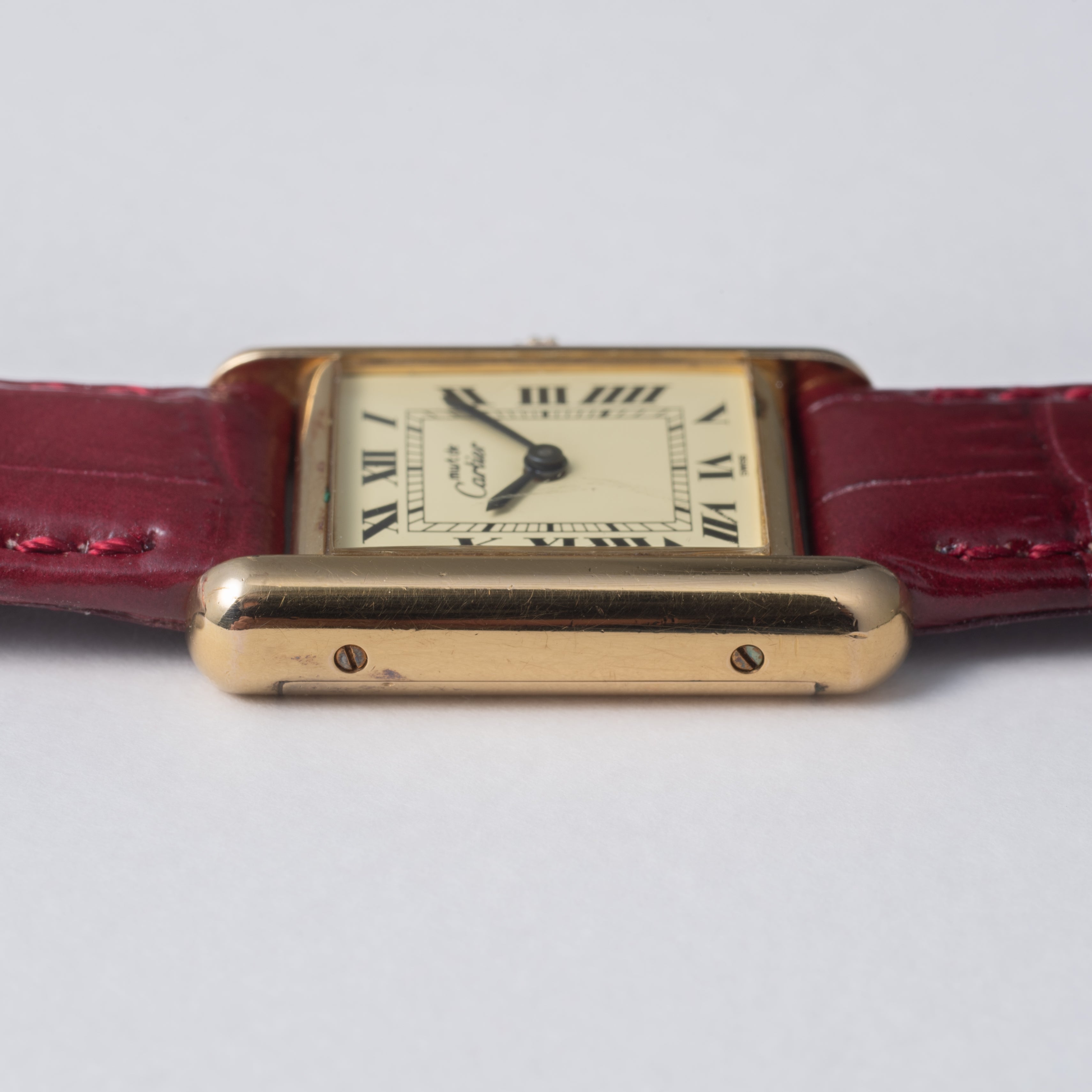 カルティエ マストタンク SMサイズ 手巻き 1980年代製 アイボリーローマンダイヤル 箱・ギャラ付き