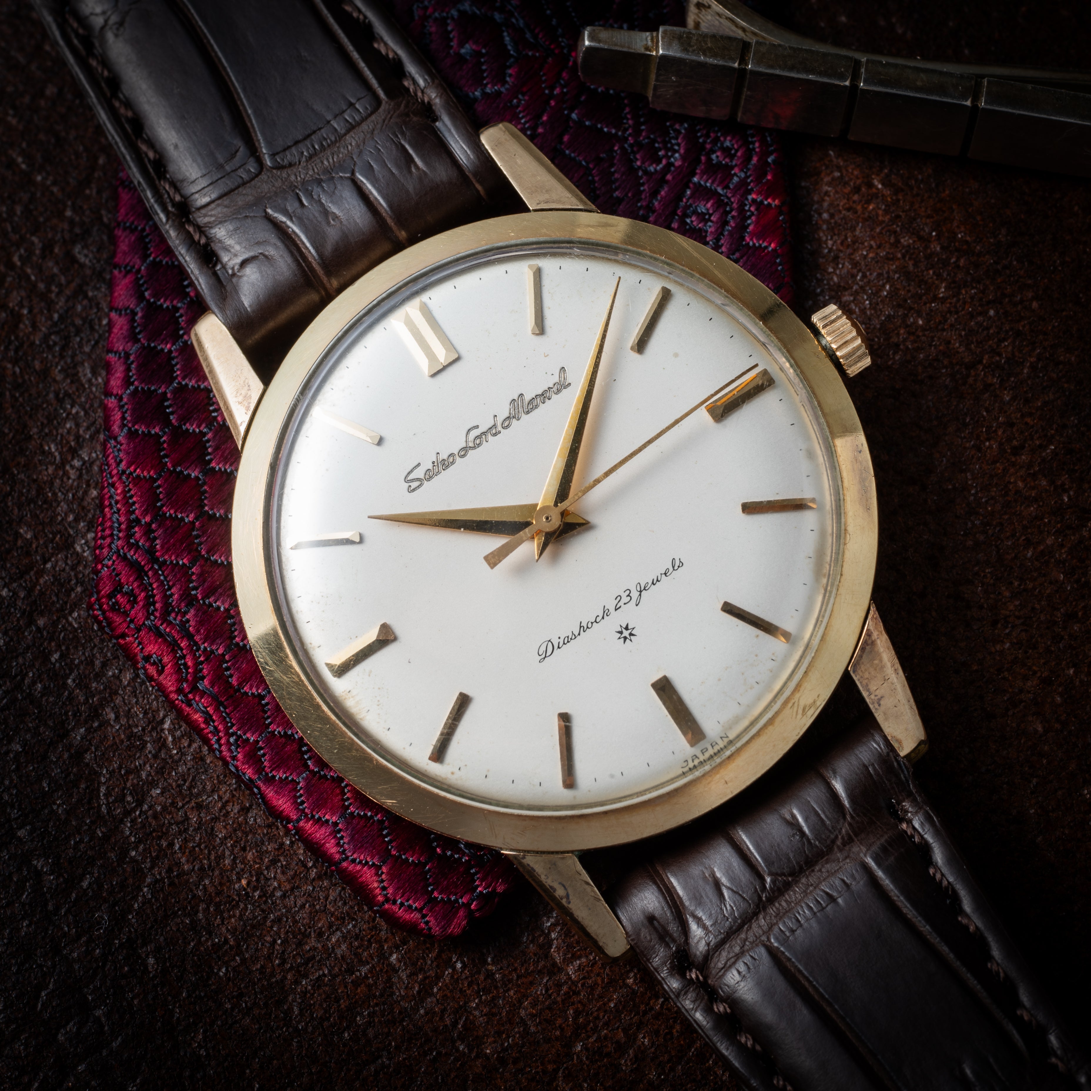セイコー ロードマーベル 1960年製(昭和35年製) SDダイヤル 彫文字盤 J14039 ハマグリケース