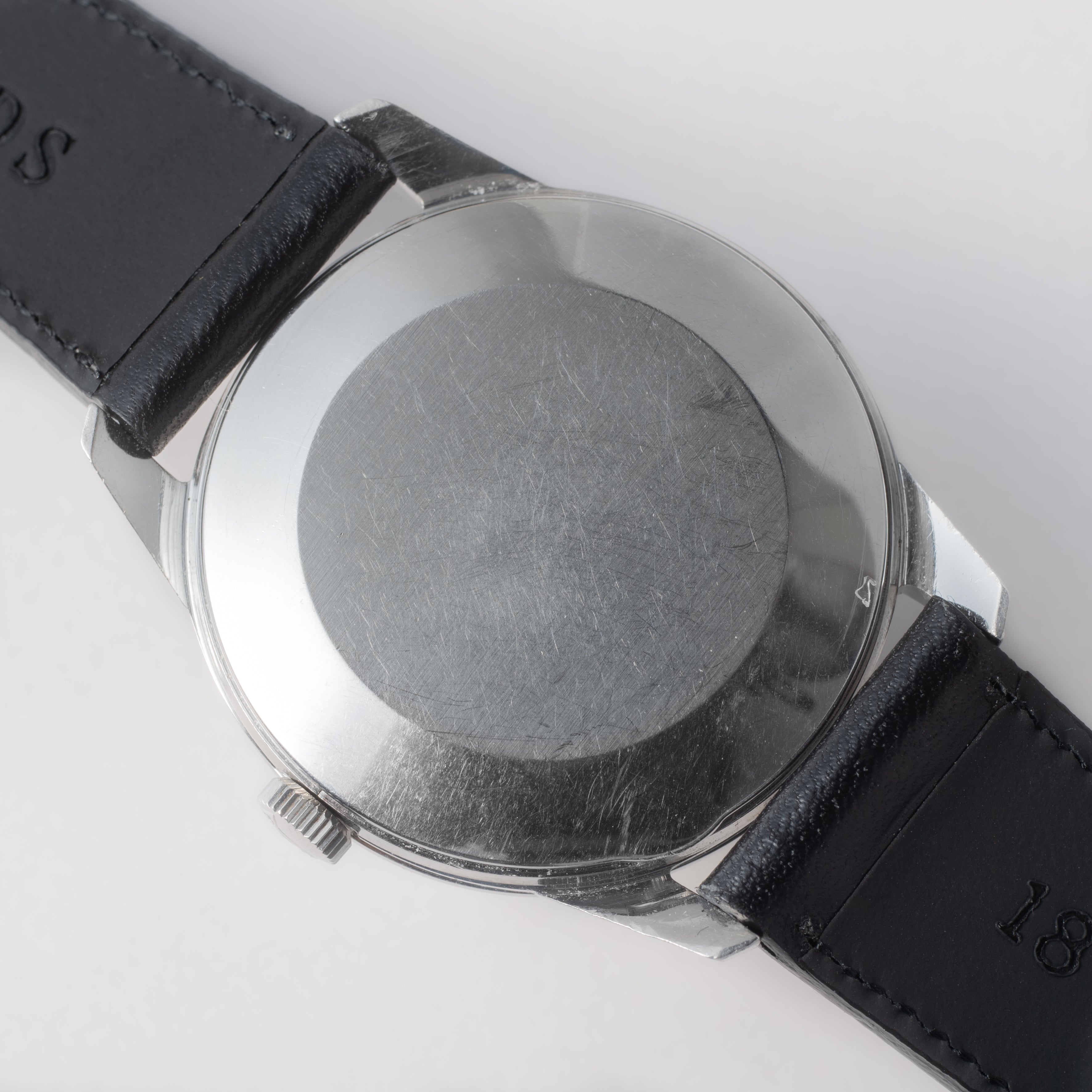 IWC ラウンドモデル ペラトン式自動巻き Cal.8541B 筆記体ロゴ