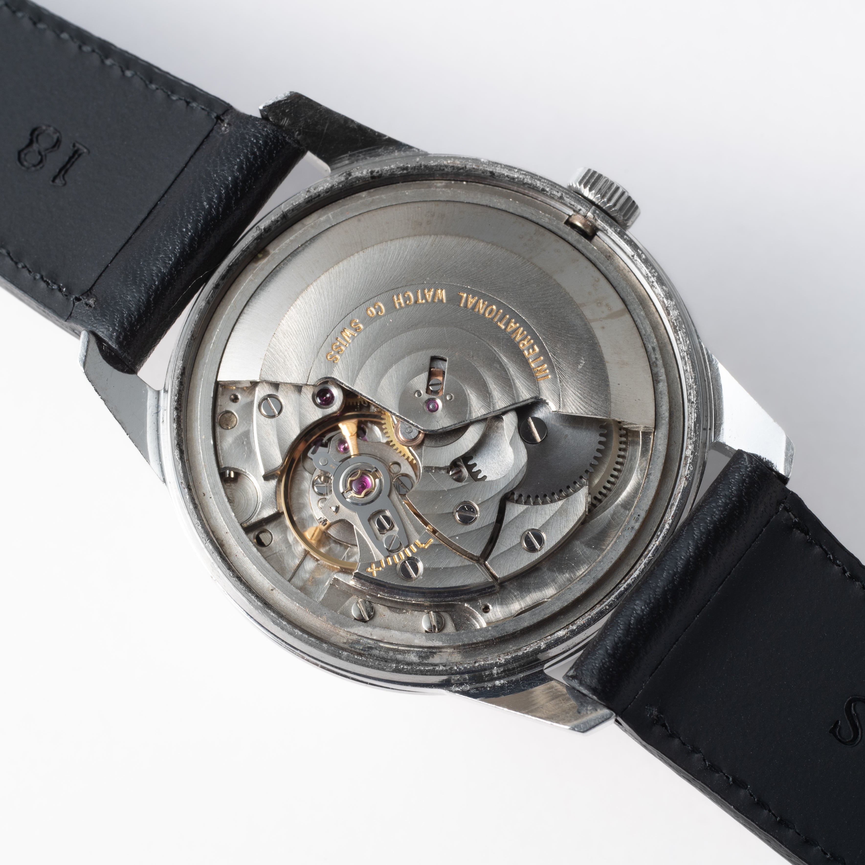 IWC ラウンドモデル ペラトン式自動巻き Cal.8541B 筆記体ロゴ