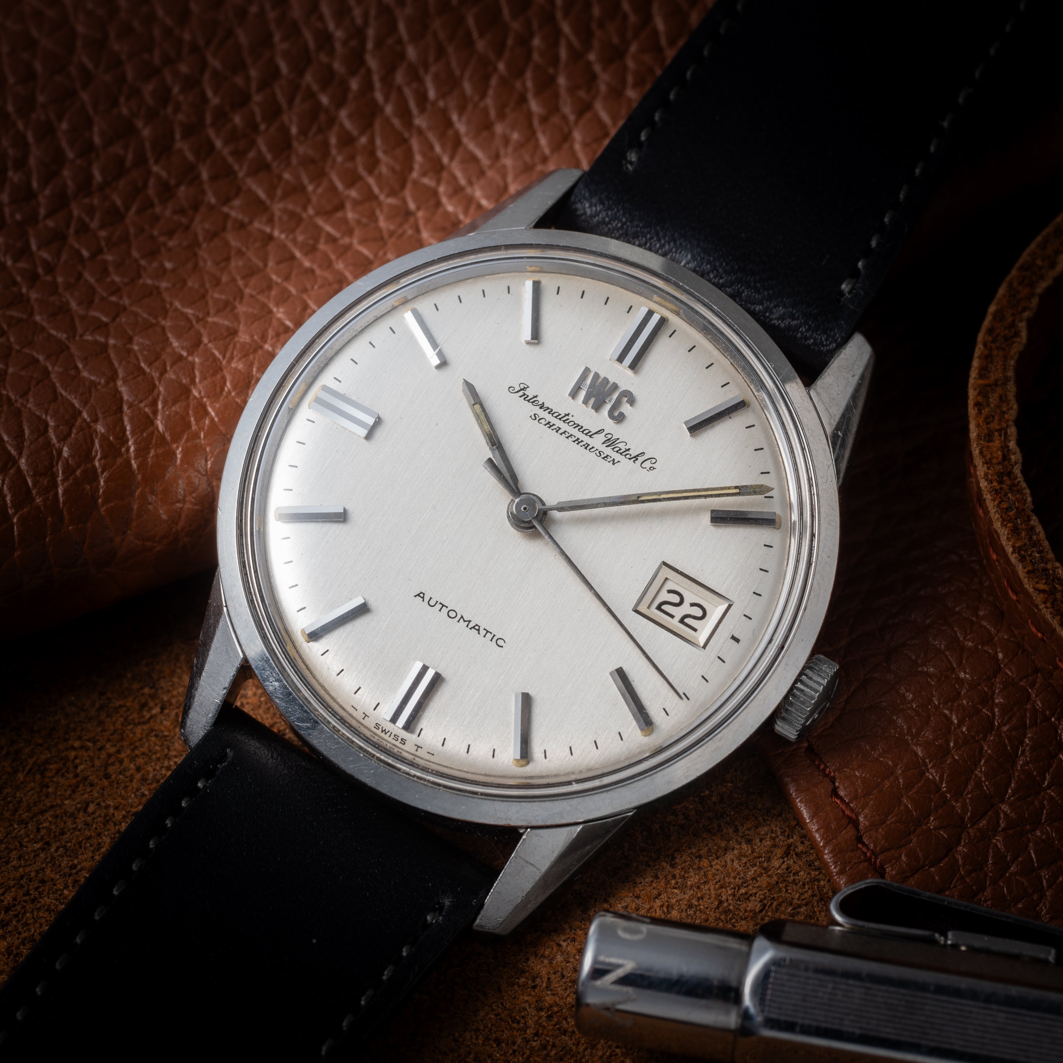 IWC ラウンドモデル ペラトン式自動巻き Cal.8541B 筆記体ロゴ