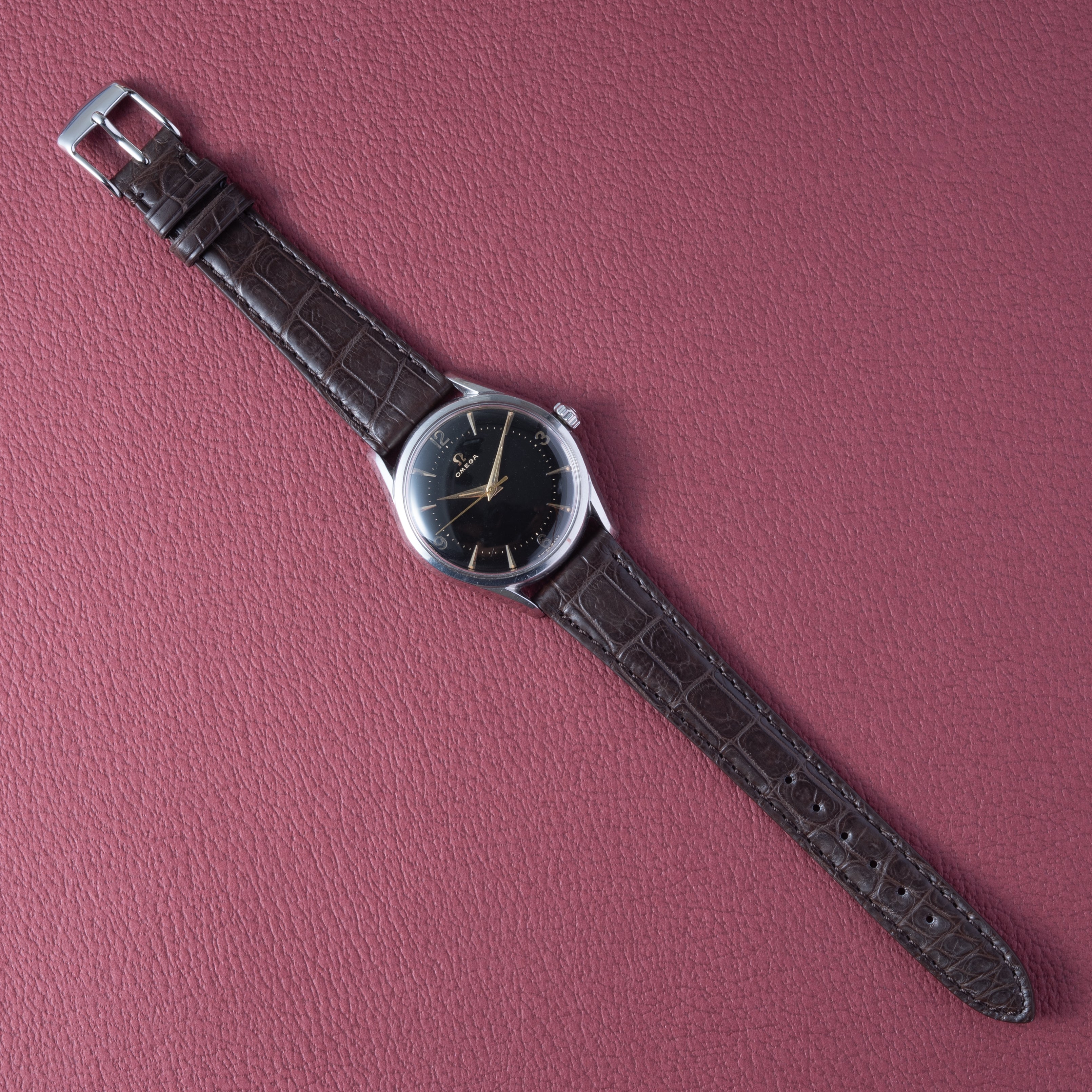 オメガ 30mmキャリバー 1952年製 ブラックミラーダイヤル 手巻き Cal.283