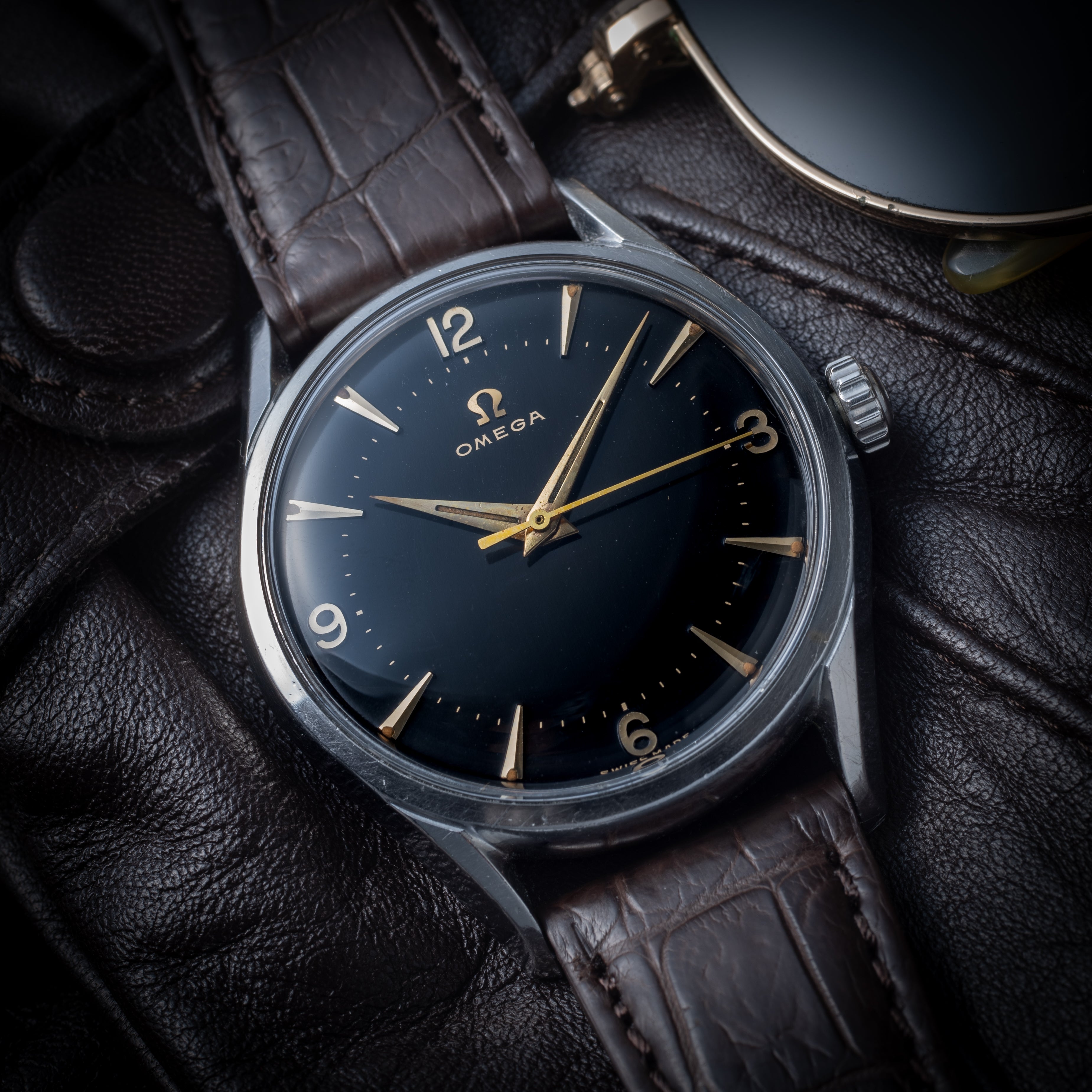 オメガ 30mmキャリバー 1952年製 ブラックミラーダイヤル 手巻き Cal.283