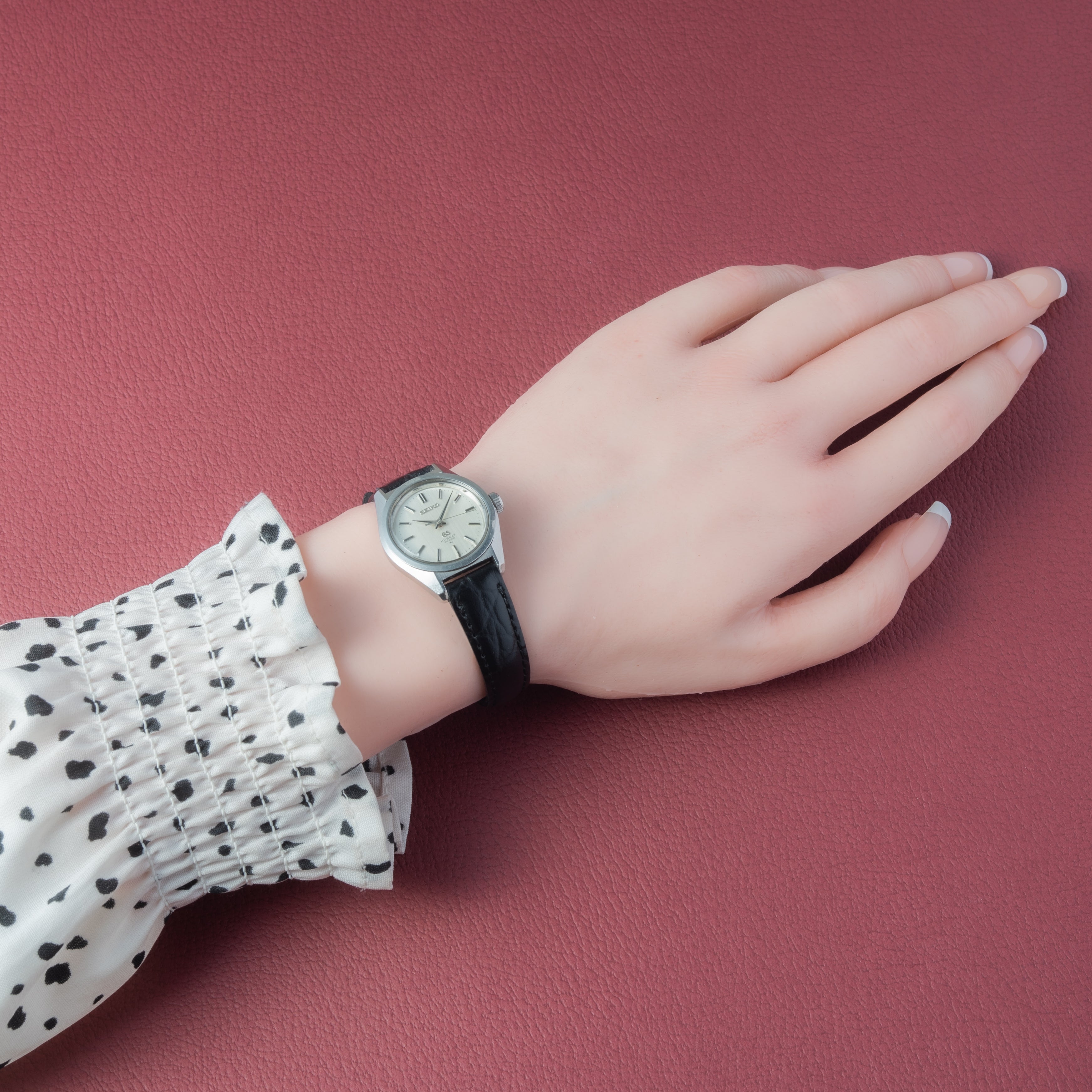 グランドセイコー レディース 1968年製 Ref.1964-0010 手巻き 10振動 19GS