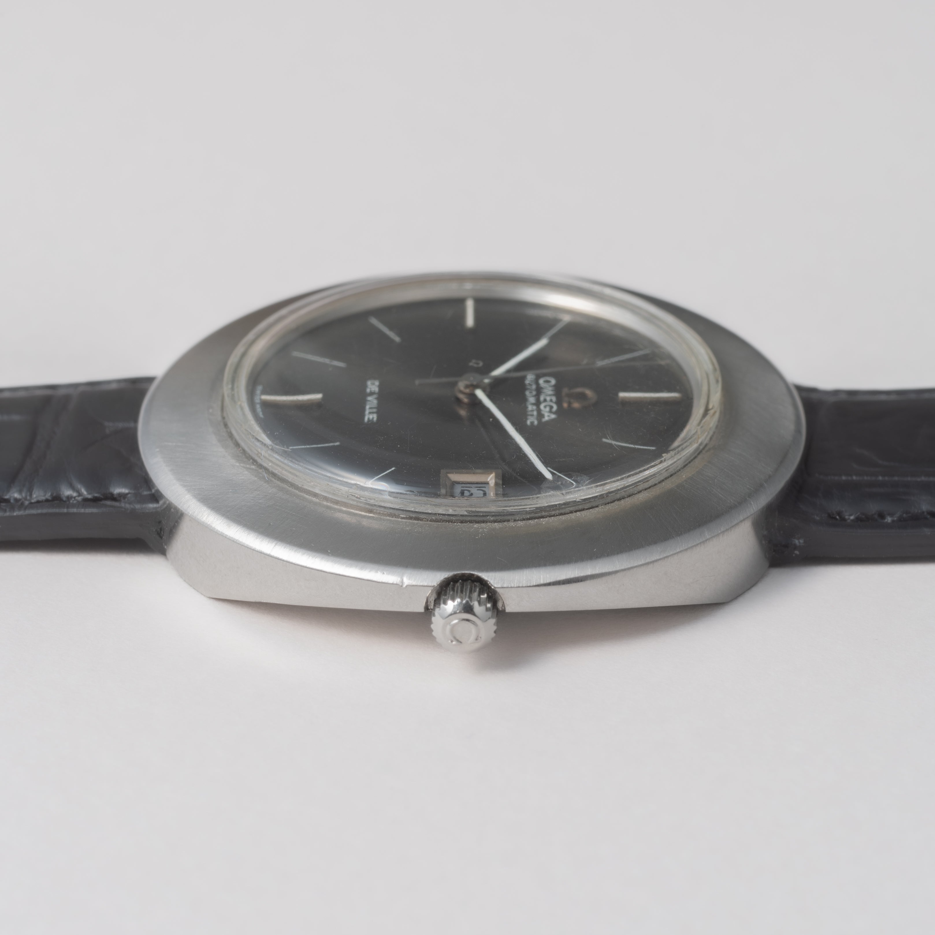 オメガ デ・ヴィル オーバルケース 1970年代製 グレーダイヤル 自動巻き