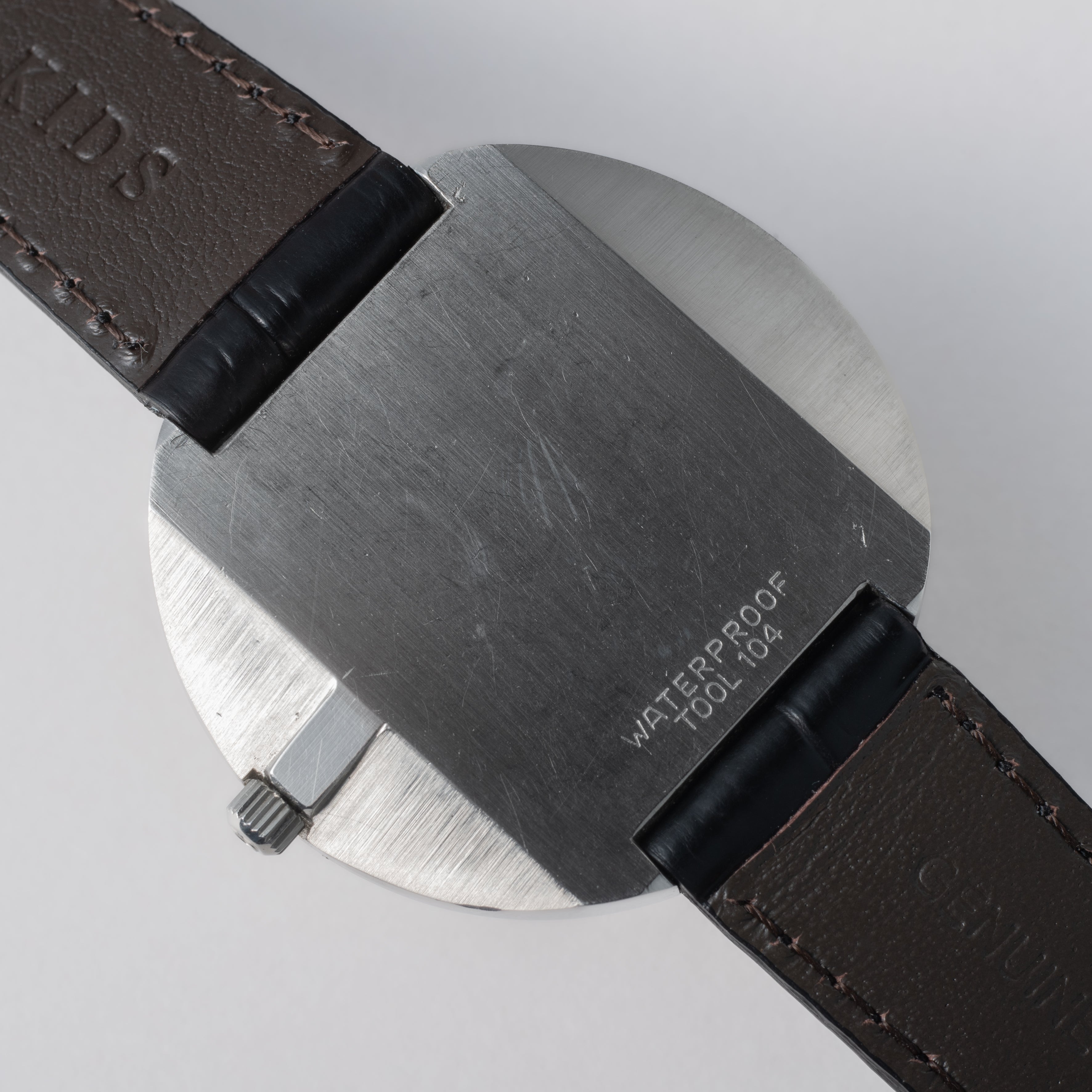 オメガ デ・ヴィル オーバルケース 1970年代製 グレーダイヤル 自動巻き