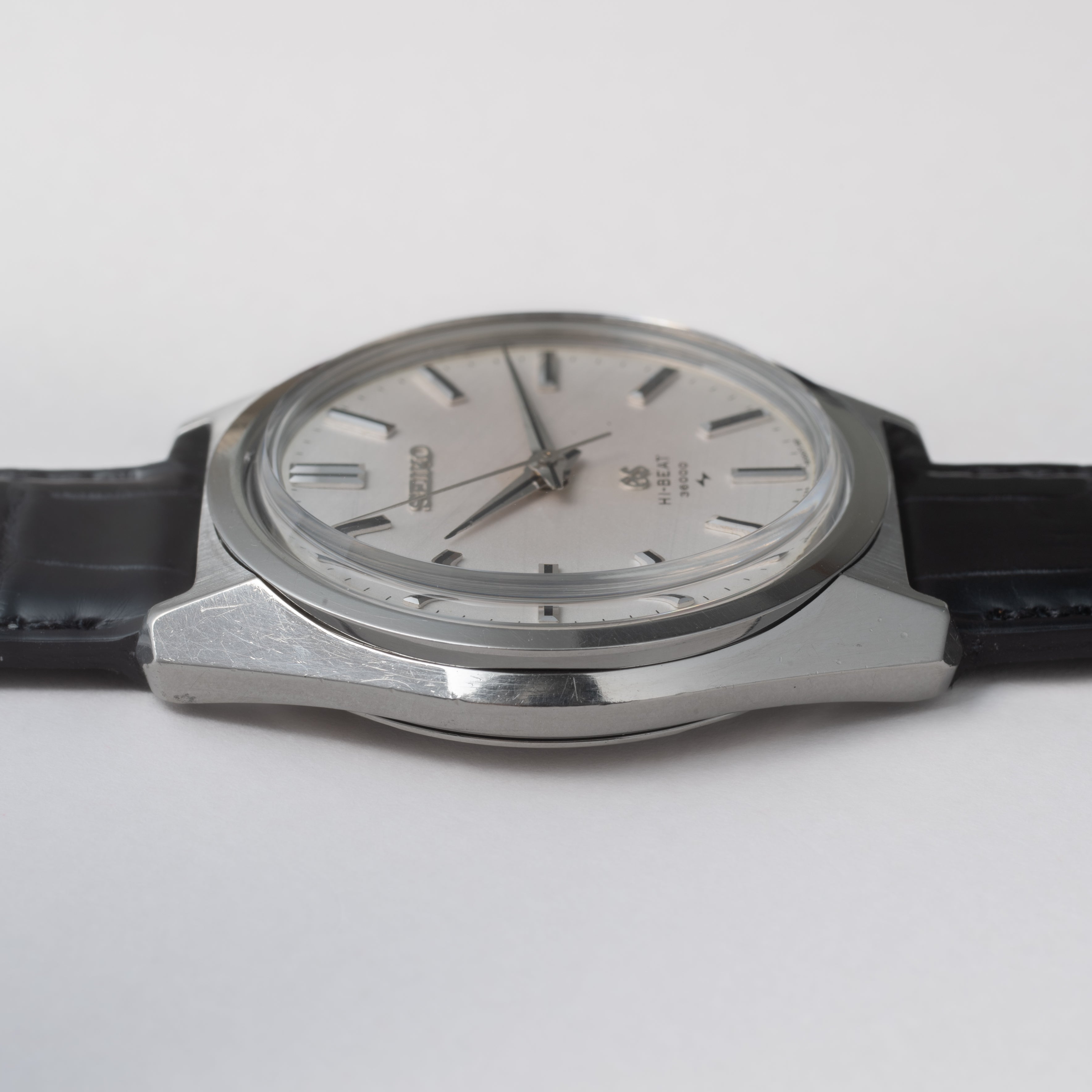 グランドセイコー 手巻き10振動 ハイビート 36000 1968年製 Ref.4520-8000