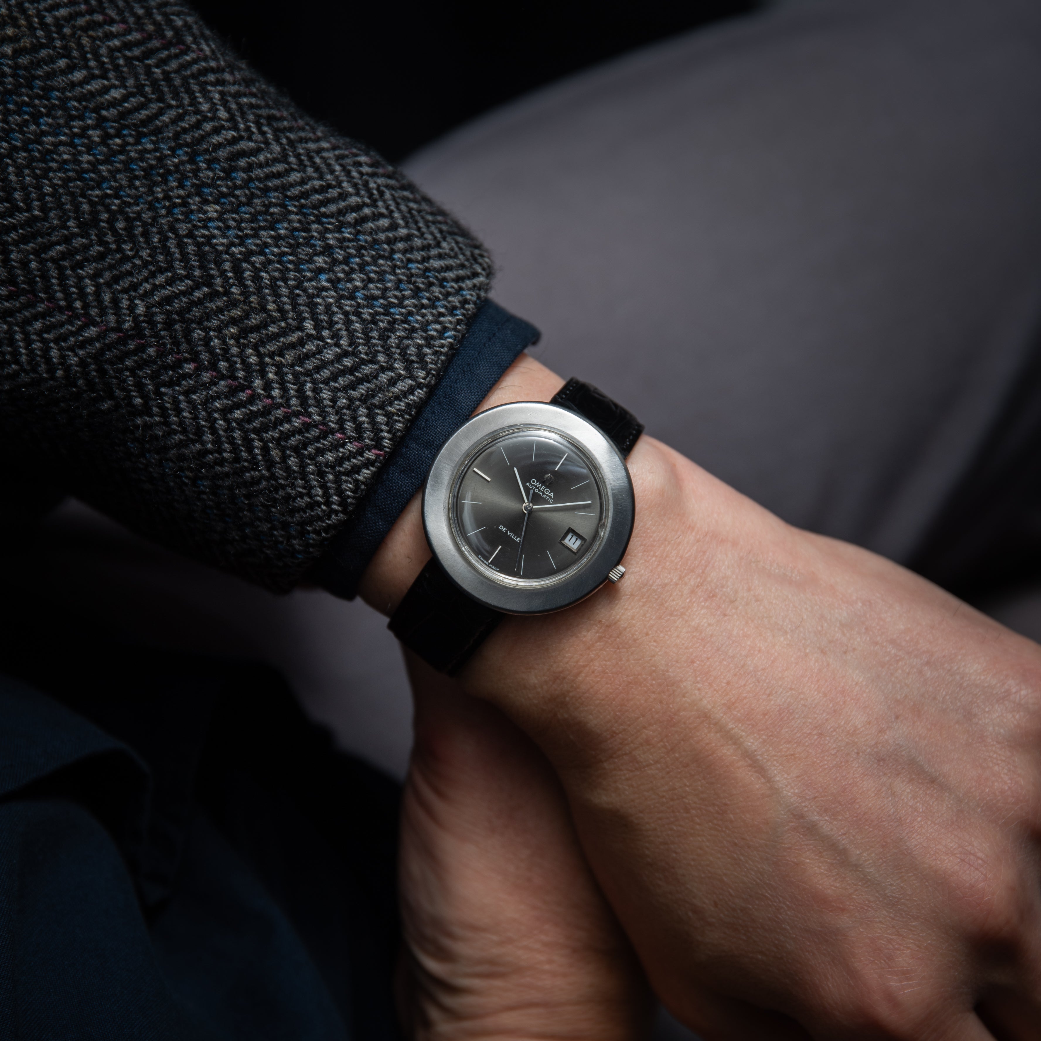 オメガ デ・ヴィル オーバルケース 1970年代製 グレーダイヤル 自動巻き