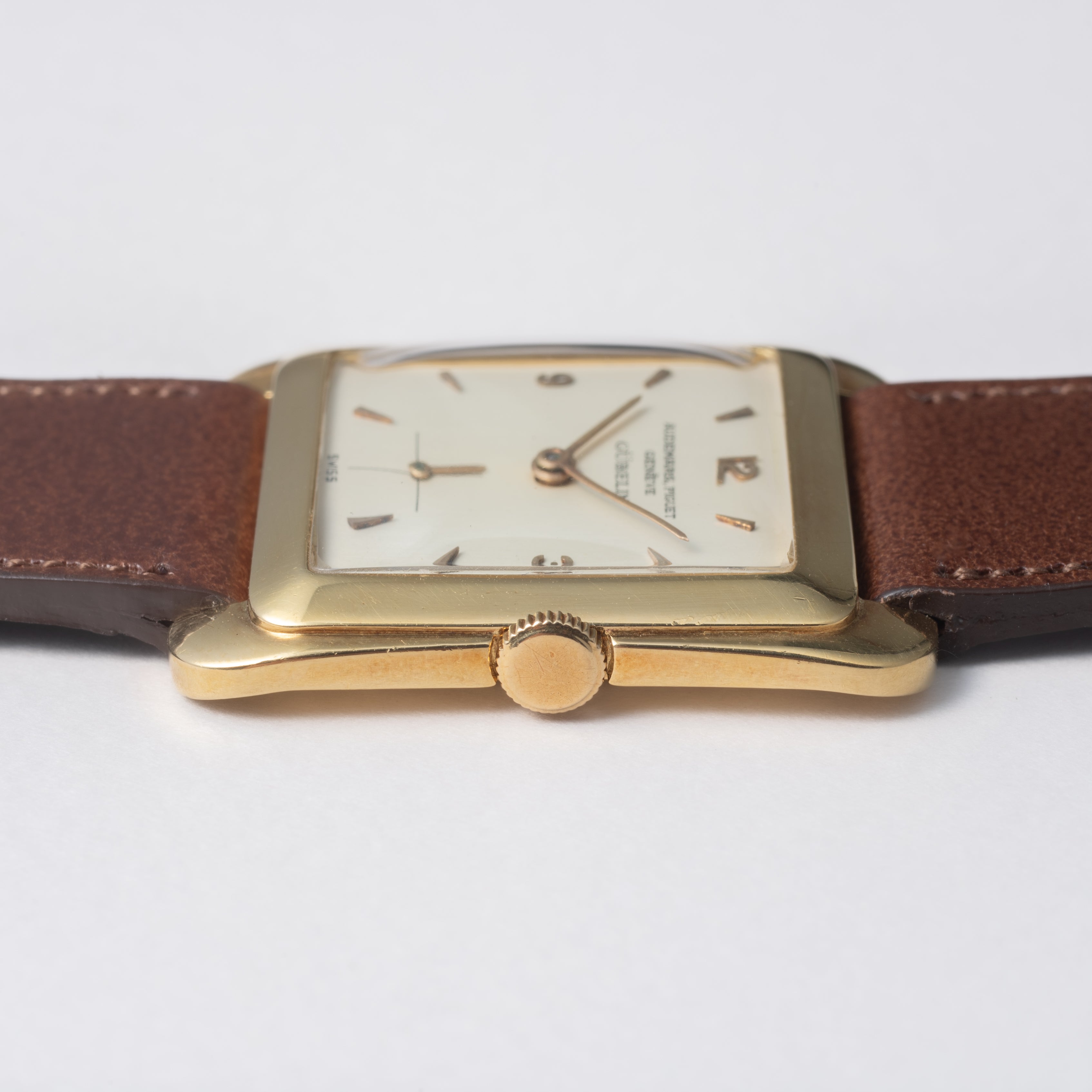 オーデマ・ピゲ 18金無垢スクエアケース ウルトラシン ギュブランWネーム 1950年代製 手巻きCal.2001