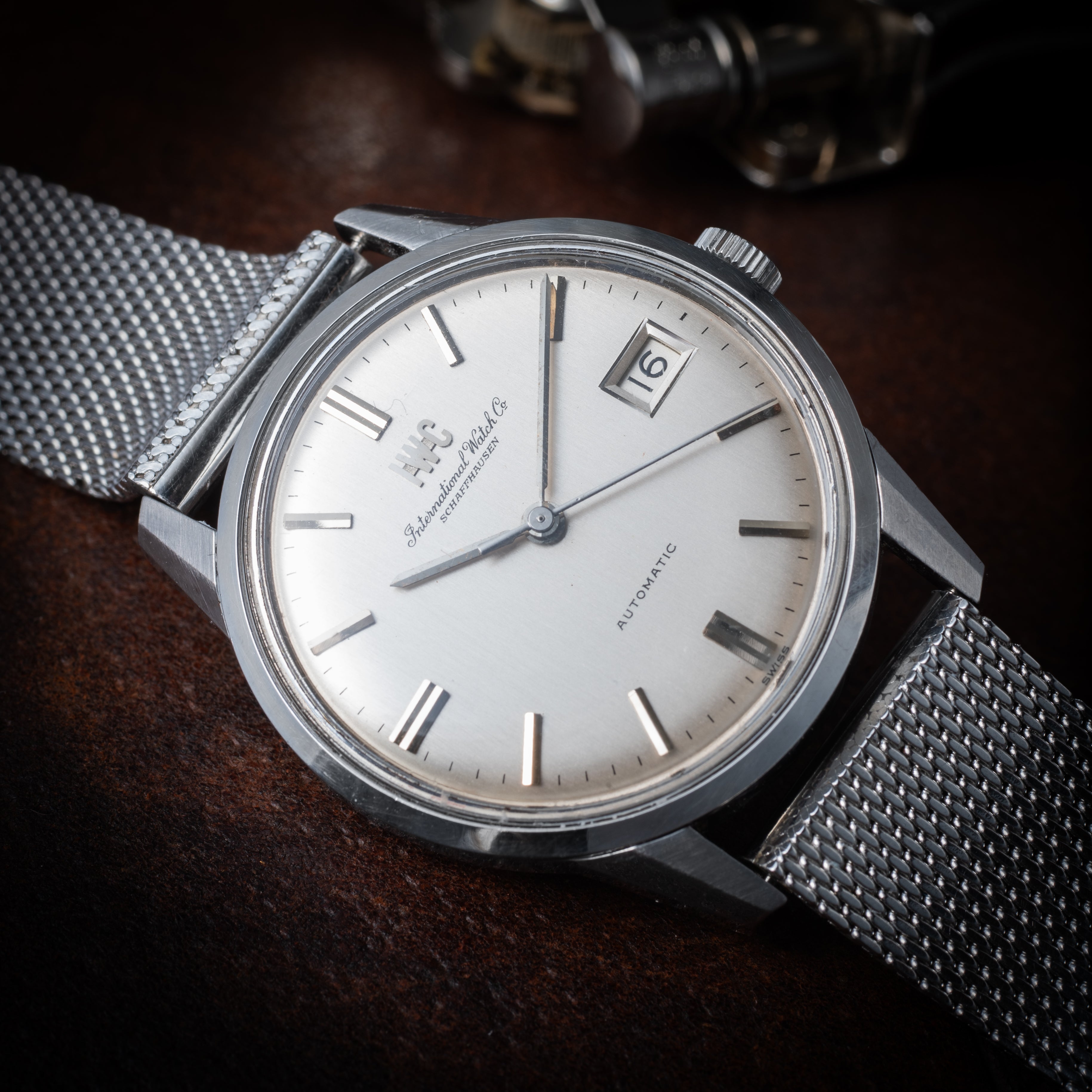 IWC ラウンドケース 1970年製(昭和45年製) Ref.R810A 純正メッシュブレス ペラトン式自動巻Cal.8541B