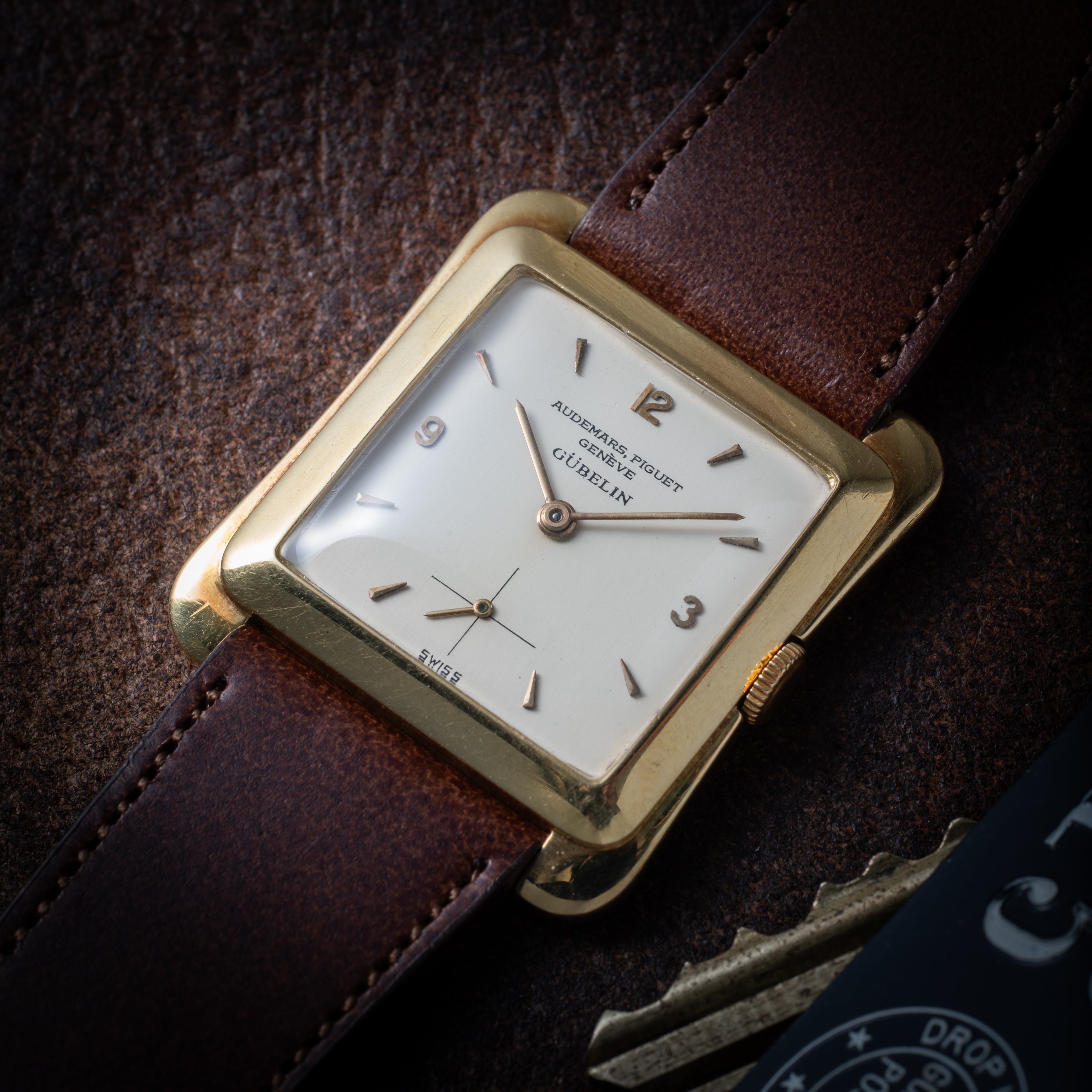 オーデマ・ピゲ 18金無垢スクエアケース ウルトラシン ギュブランWネーム 1950年代製 手巻きCal.2001