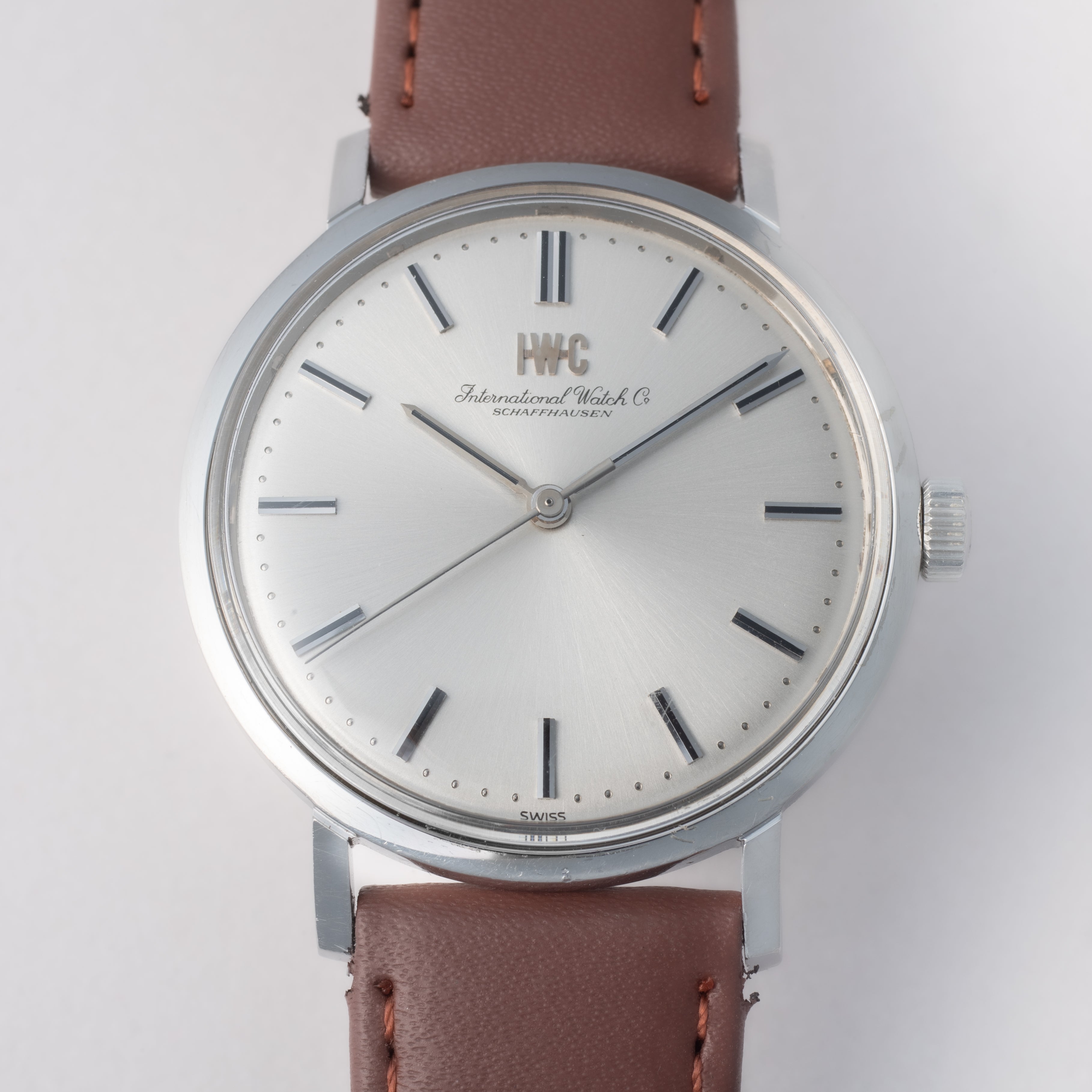 IWC ラウンドケース 1973年製 Ref.1818 手巻き Cal.89 シルバーダイヤル