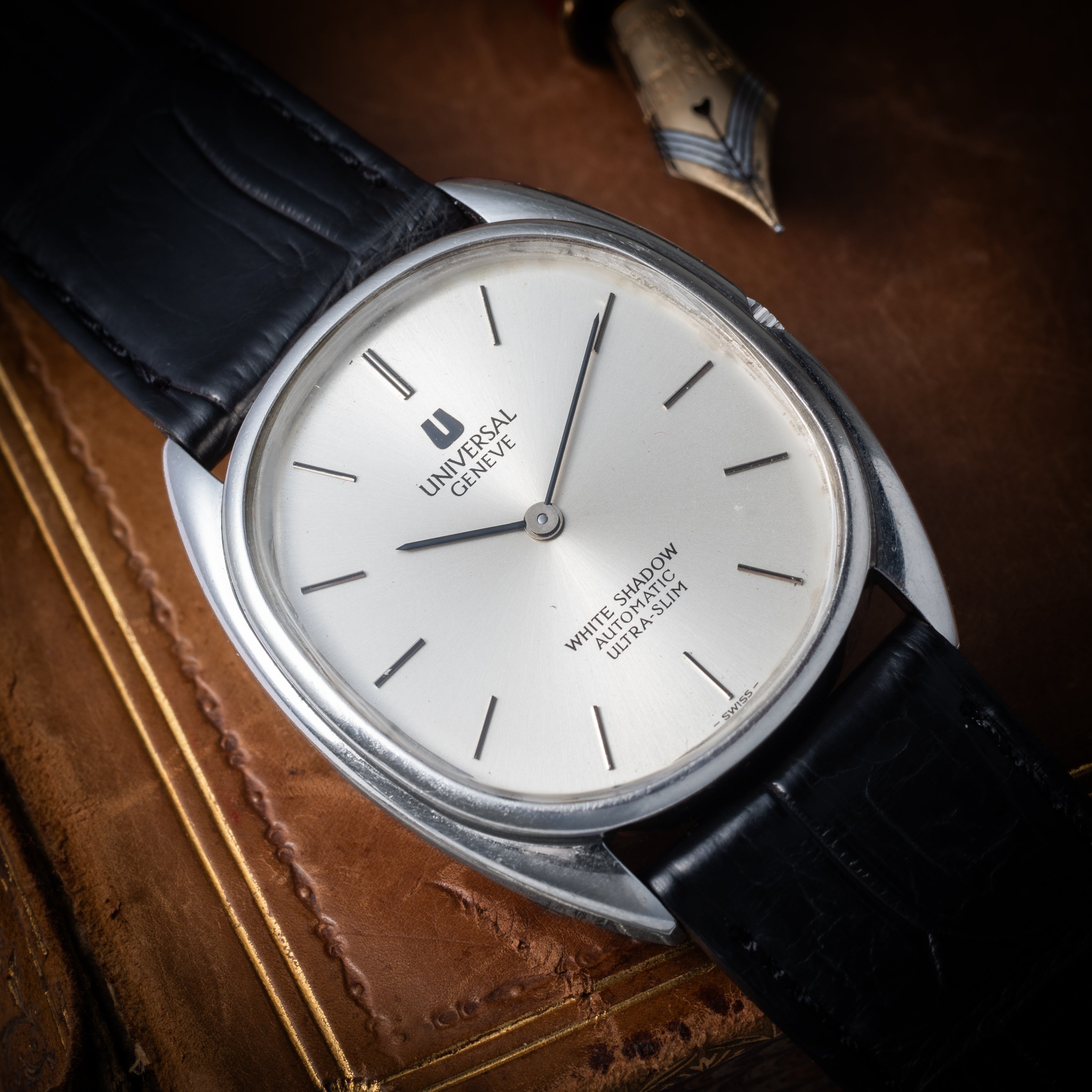 ユニバーサル ホワイトシャドウ 1970年代製 Ref.866151 オートマチック ウルトラスリム