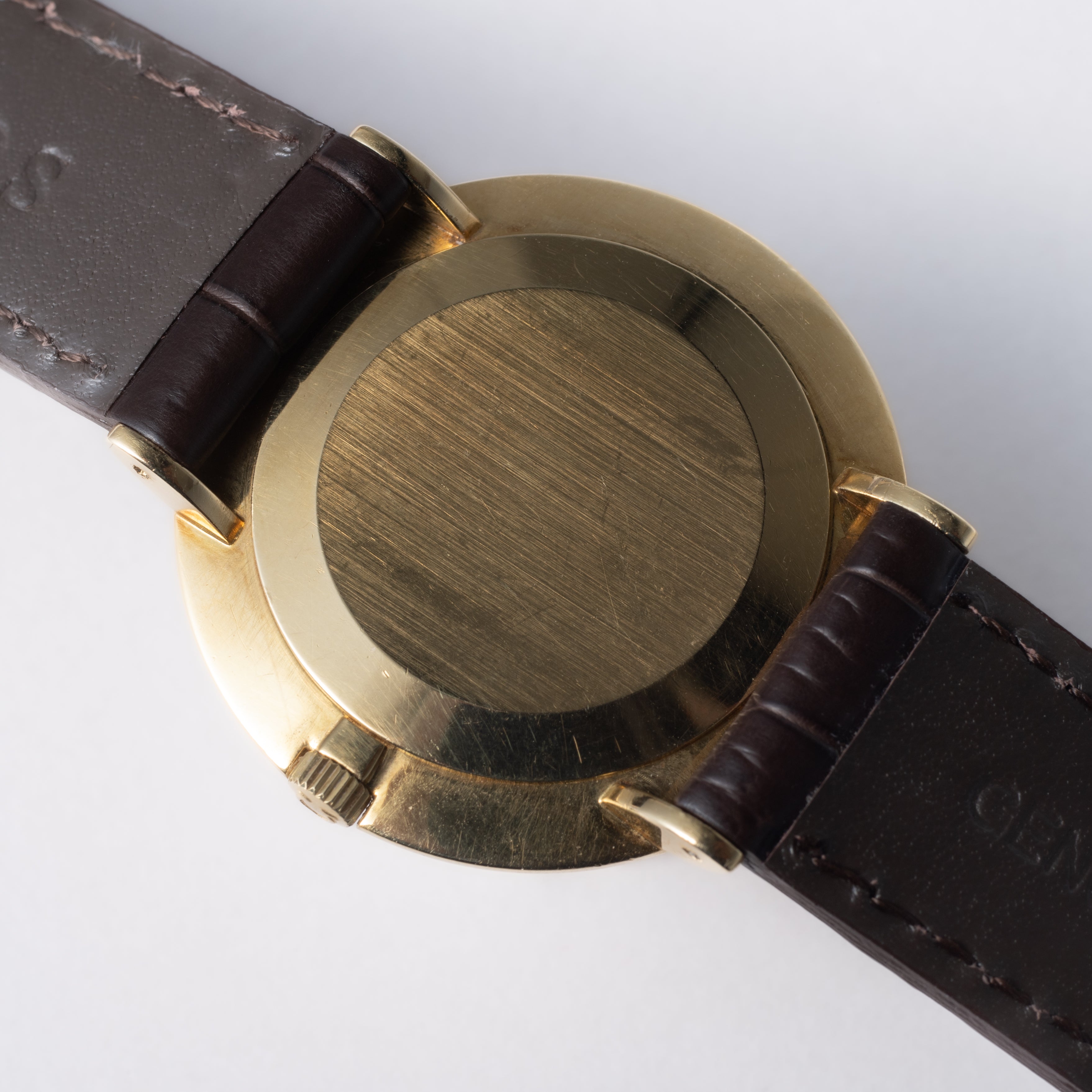 オメガ ラウンドケース 1966年製 Ref.111072 18金無垢 手巻き