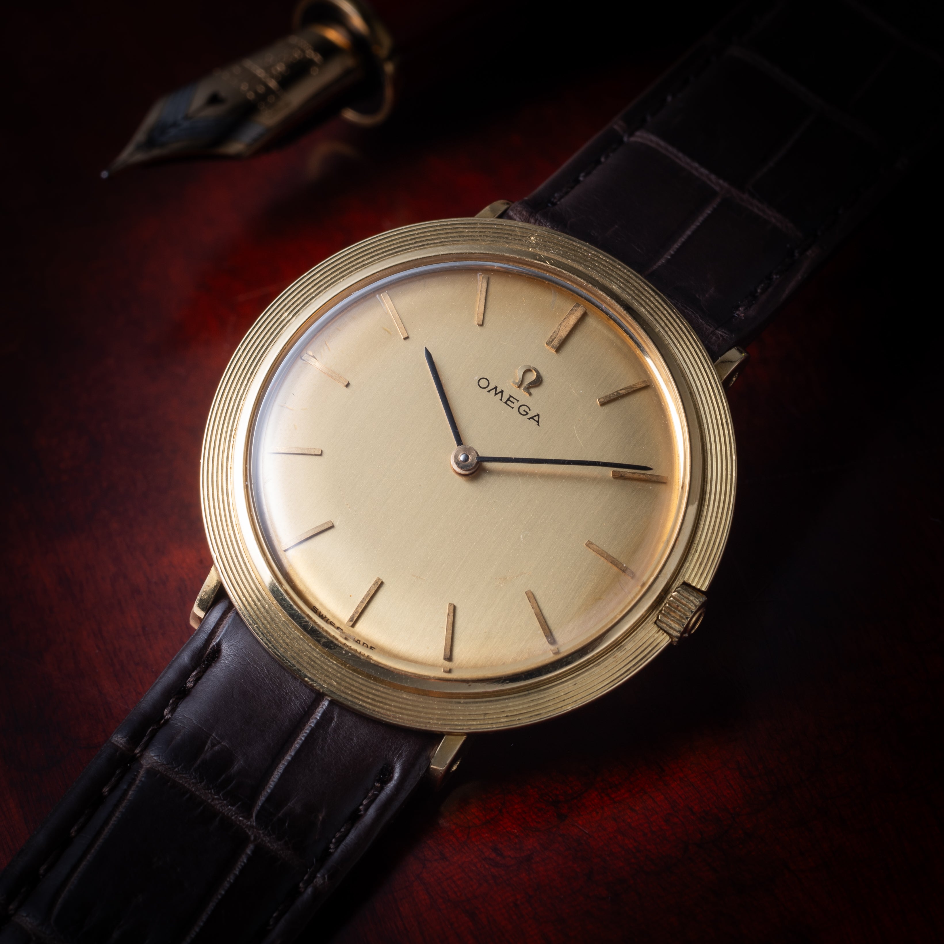 オメガ ラウンドケース 1966年製 Ref.111072 18金無垢 手巻き