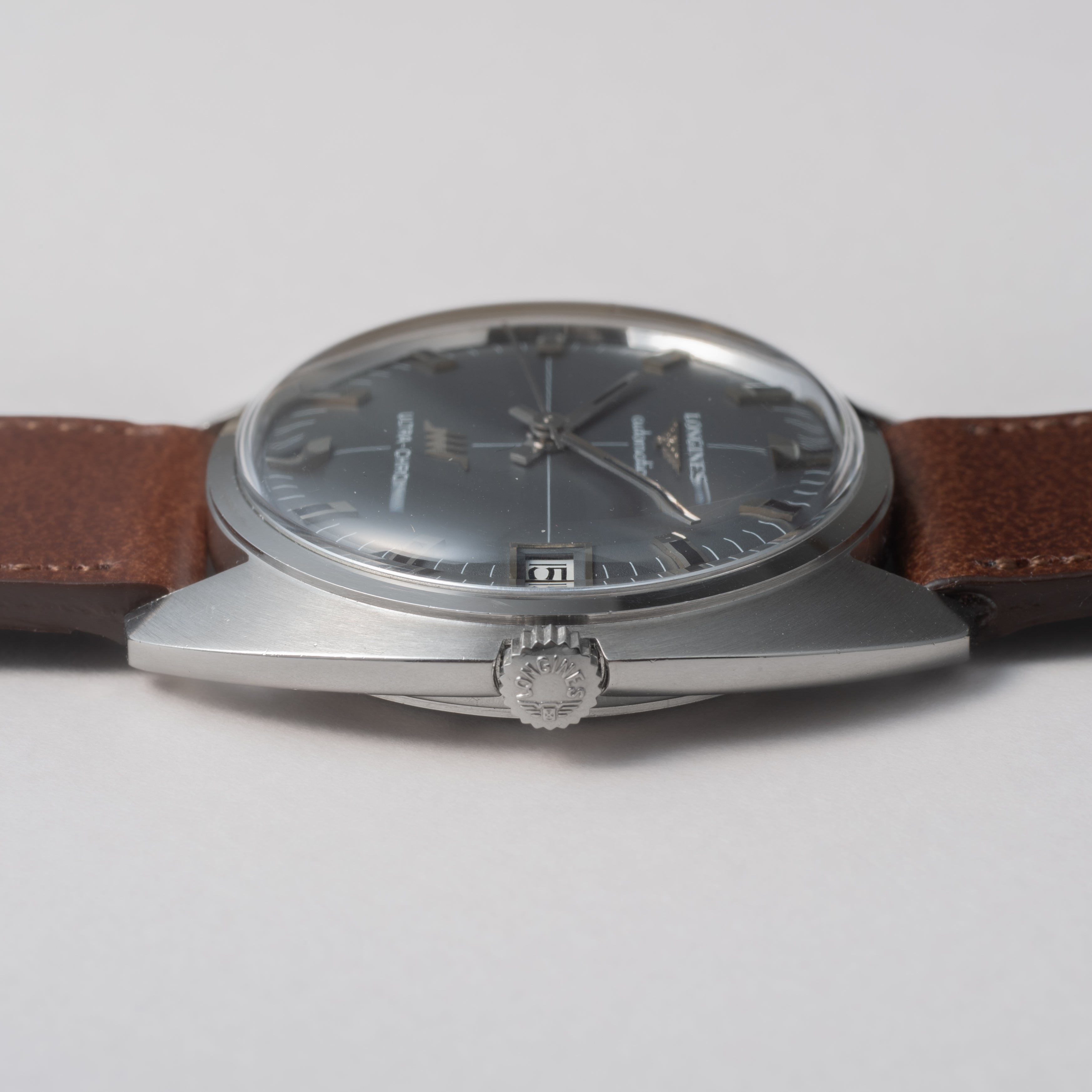 ロンジン ウルトラクロン 1969年製 クロスライン グレーダイヤル 純正尾錠付き