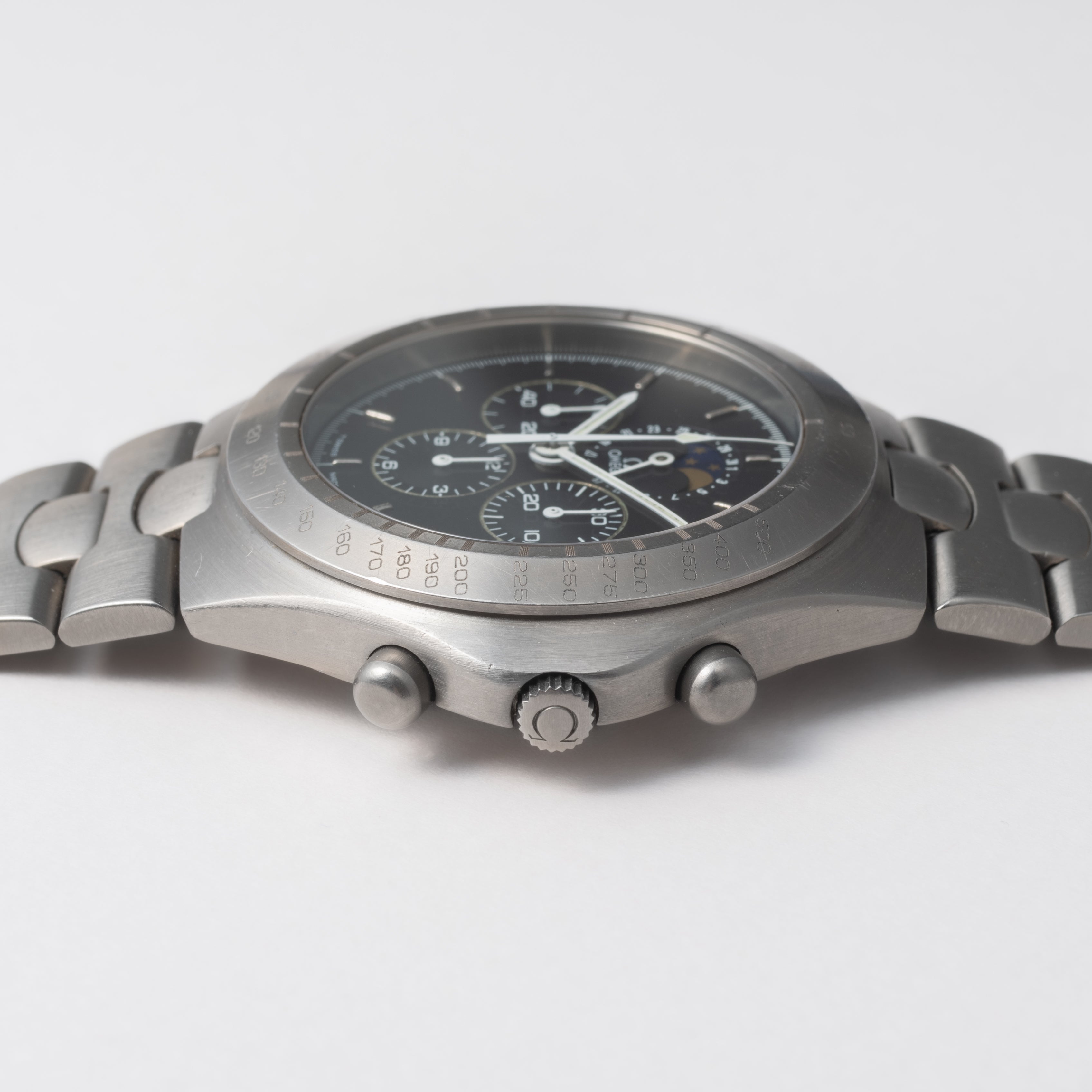 オメガ 1988年製 スピードマスター ムーンフェイズ 400本限定 チタンケース Cal.866 手巻き