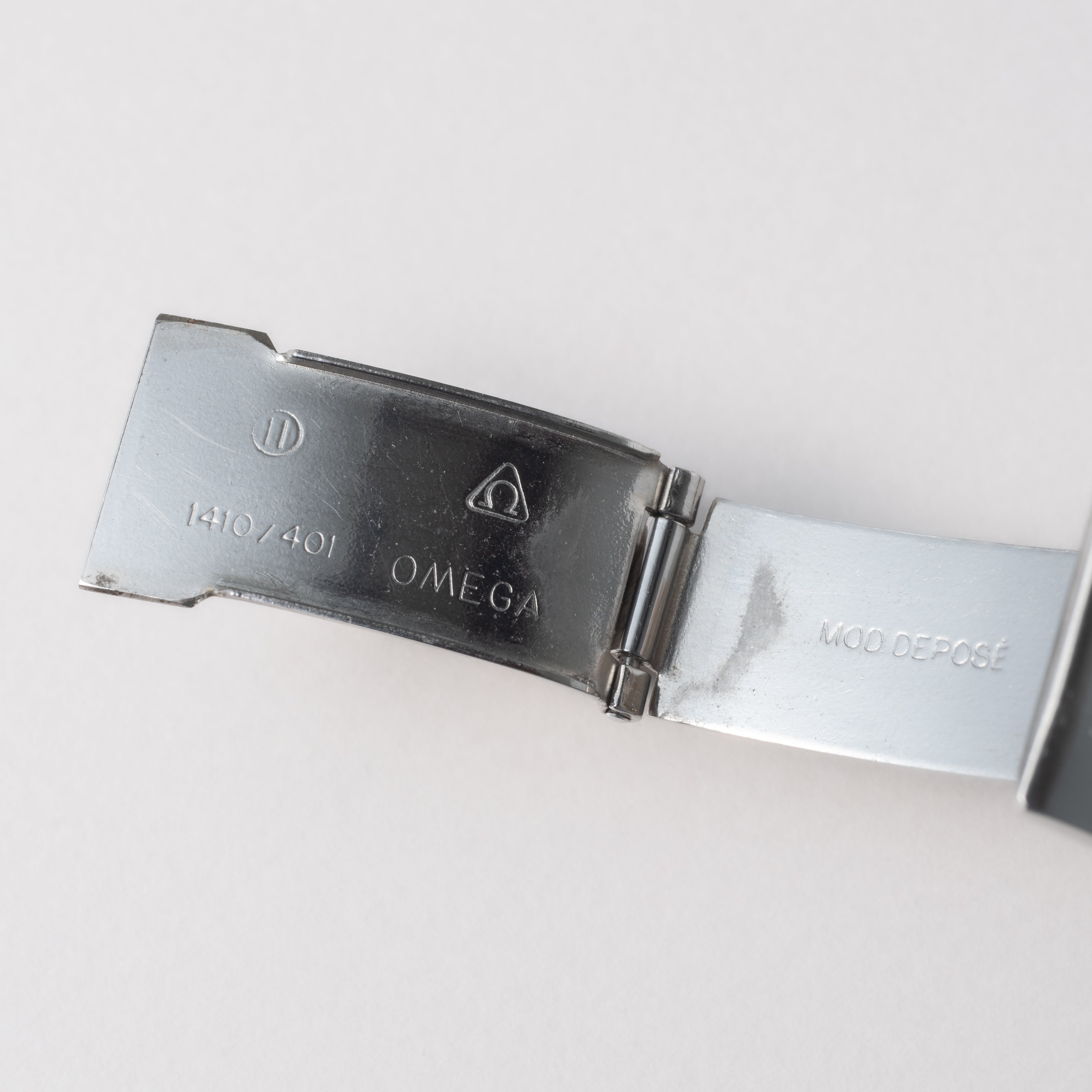 オメガ 1988年製 スピードマスター ムーンフェイズ 400本限定 チタンケース Cal.866 手巻き