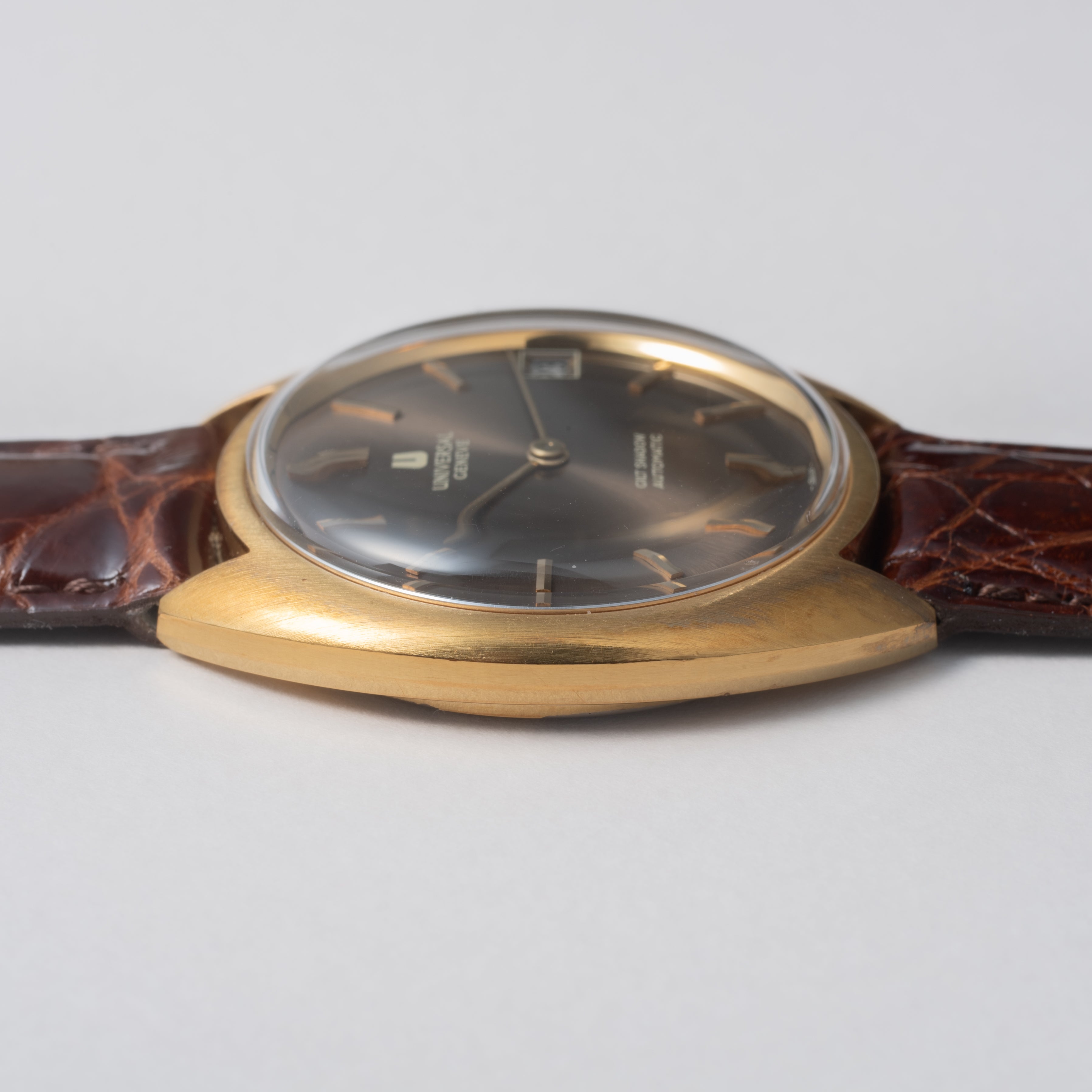 ユニバーサル・ジュネーブ ギルドシャドウ マイクロローター自動巻き Cal.2‐67 1980刻印 1970年代製