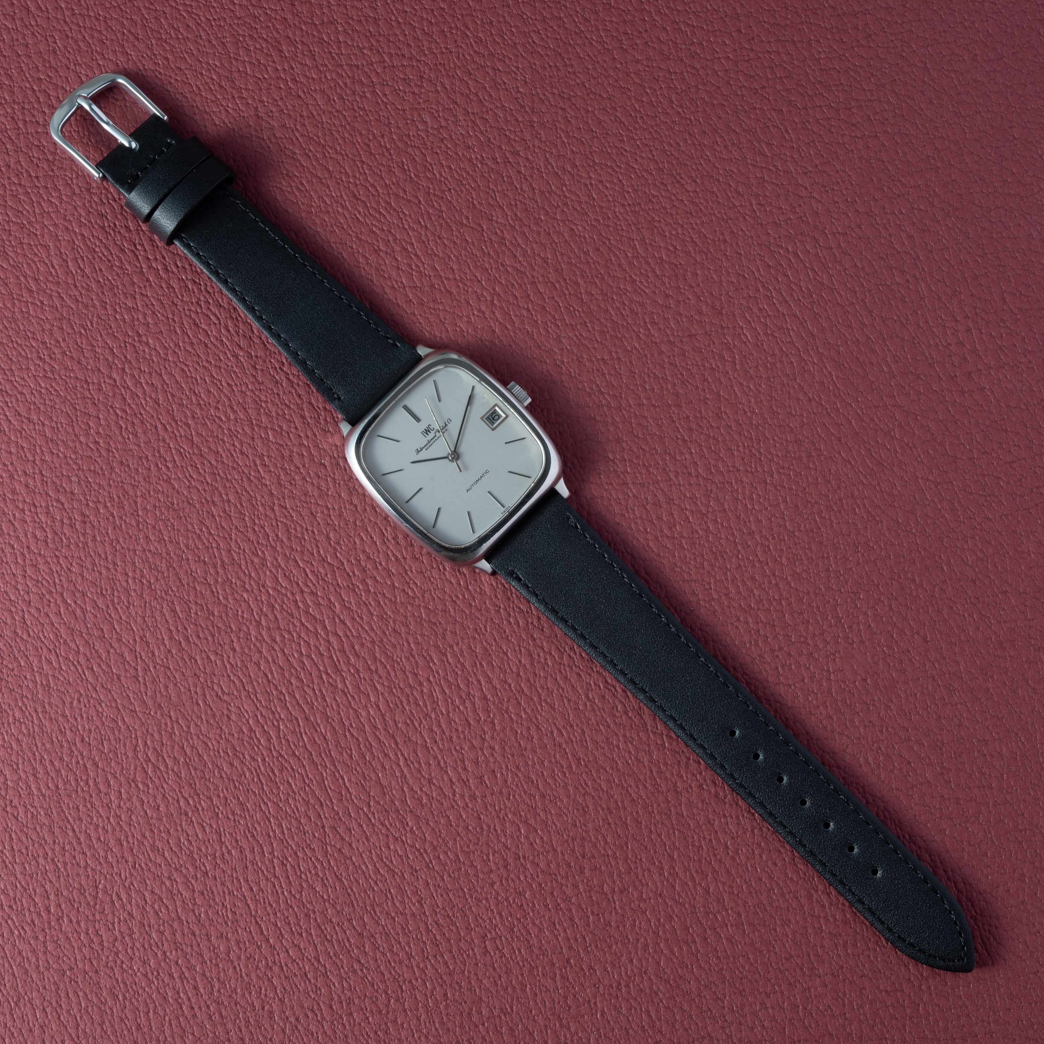 IWC スクエアケース デイト 1978年製 ジャガールクルトムーブ 自動巻き Cal.3254