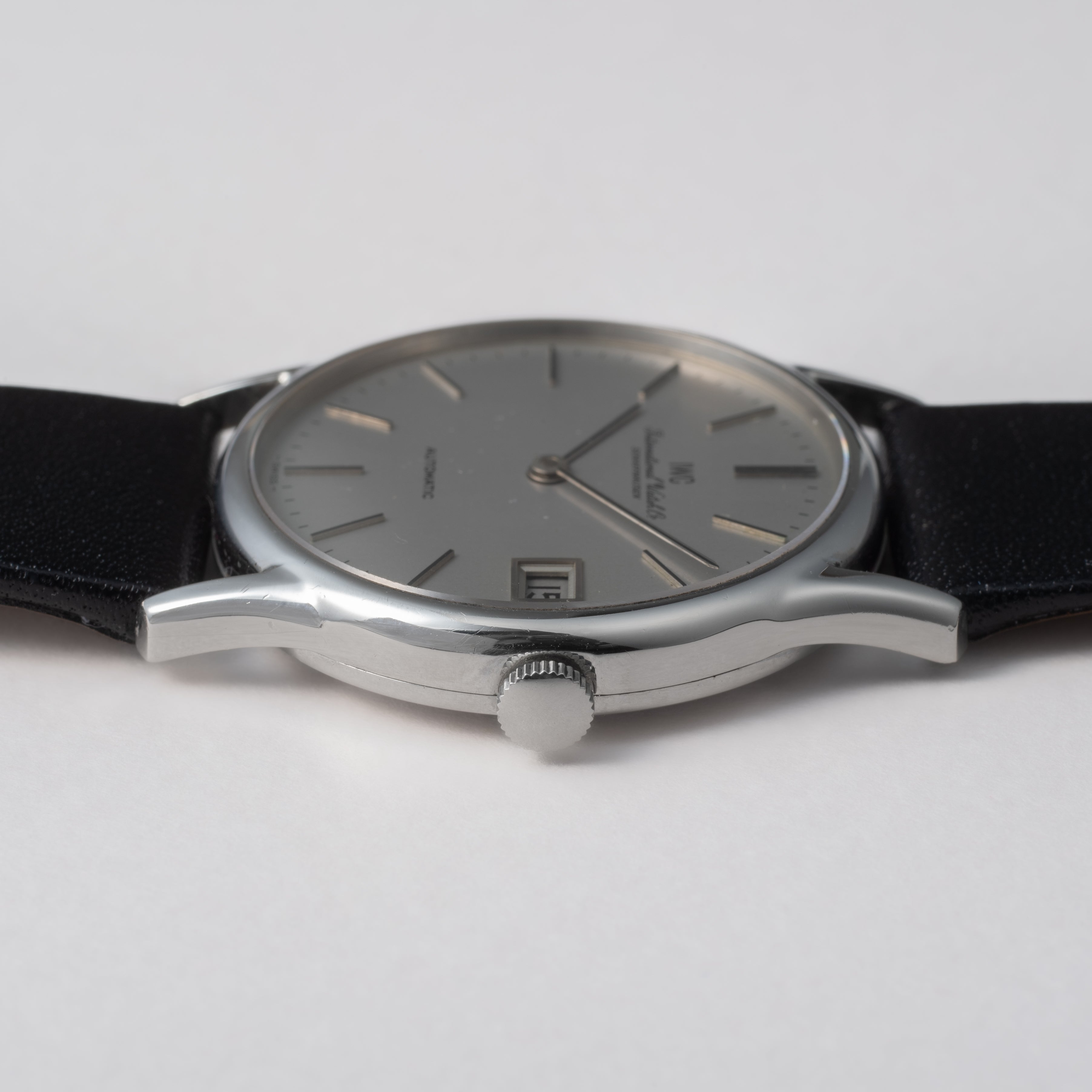 IWC ラウンドケース デイト 1979年製 ジャガールクルトムーブ 自動巻き Cal.3252