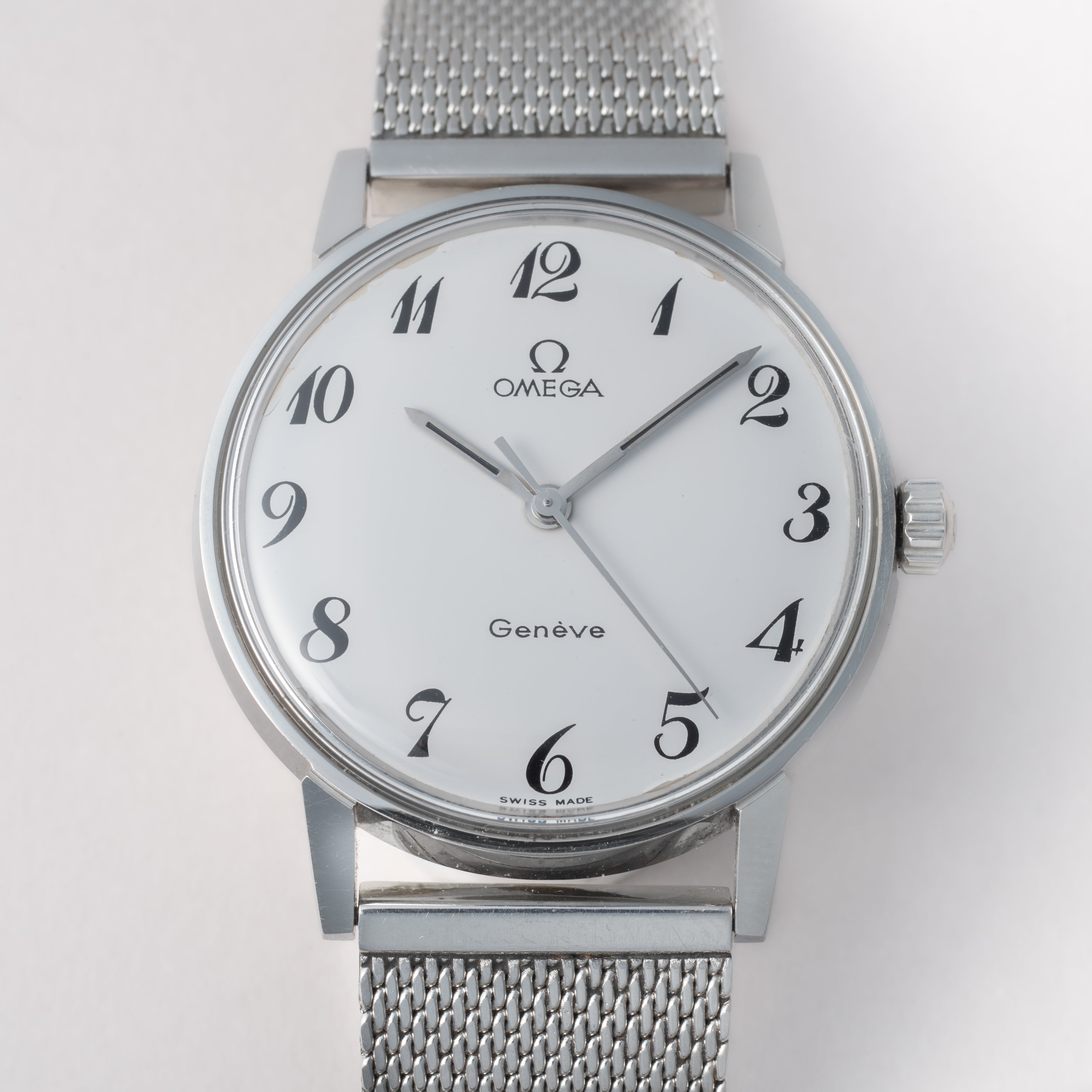 オメガ ジュネーブ ラウンドケース ホワイトアラビア 手巻き 1969年 Ref.135.011 Cal.601 メッシュブレス付き