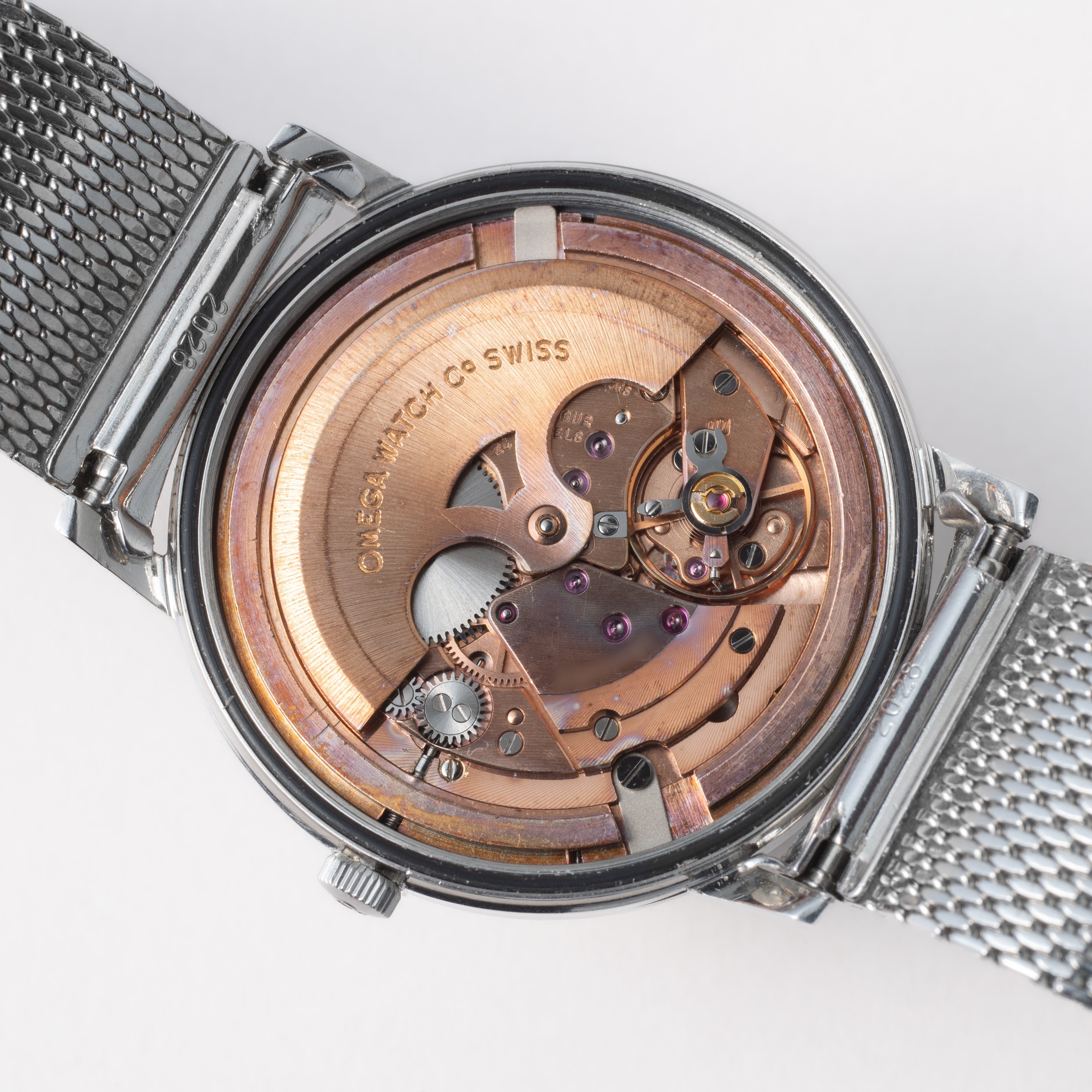 オメガ デ・ヴィル ラウンドケース リネンダイアル 1968年製 自動巻き Cal.711 純正メッシュブレス付き