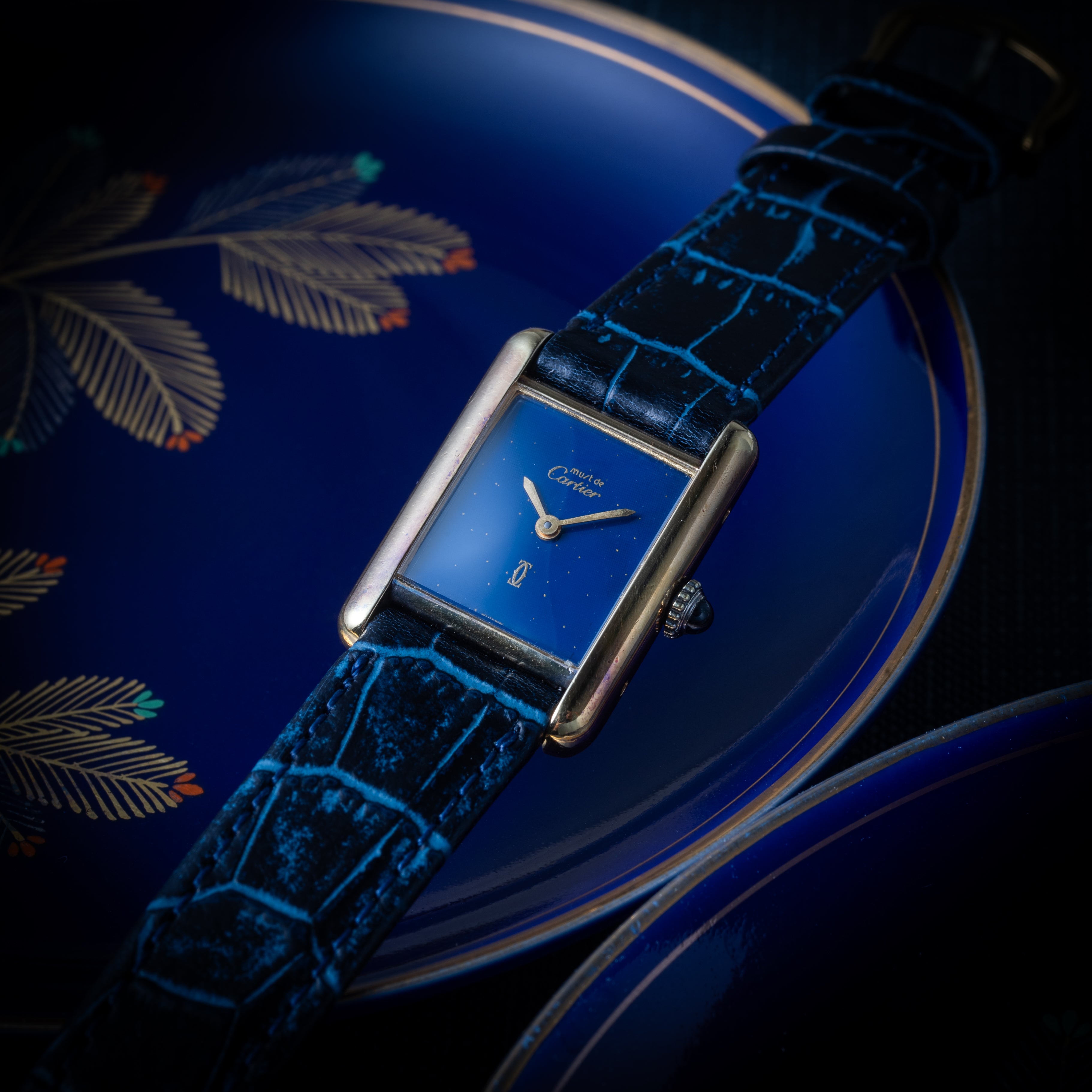 カルティエ マストタンク 1980年代製 SMサイズ 手巻き ラピスブルーダイヤル 純正尾錠付き